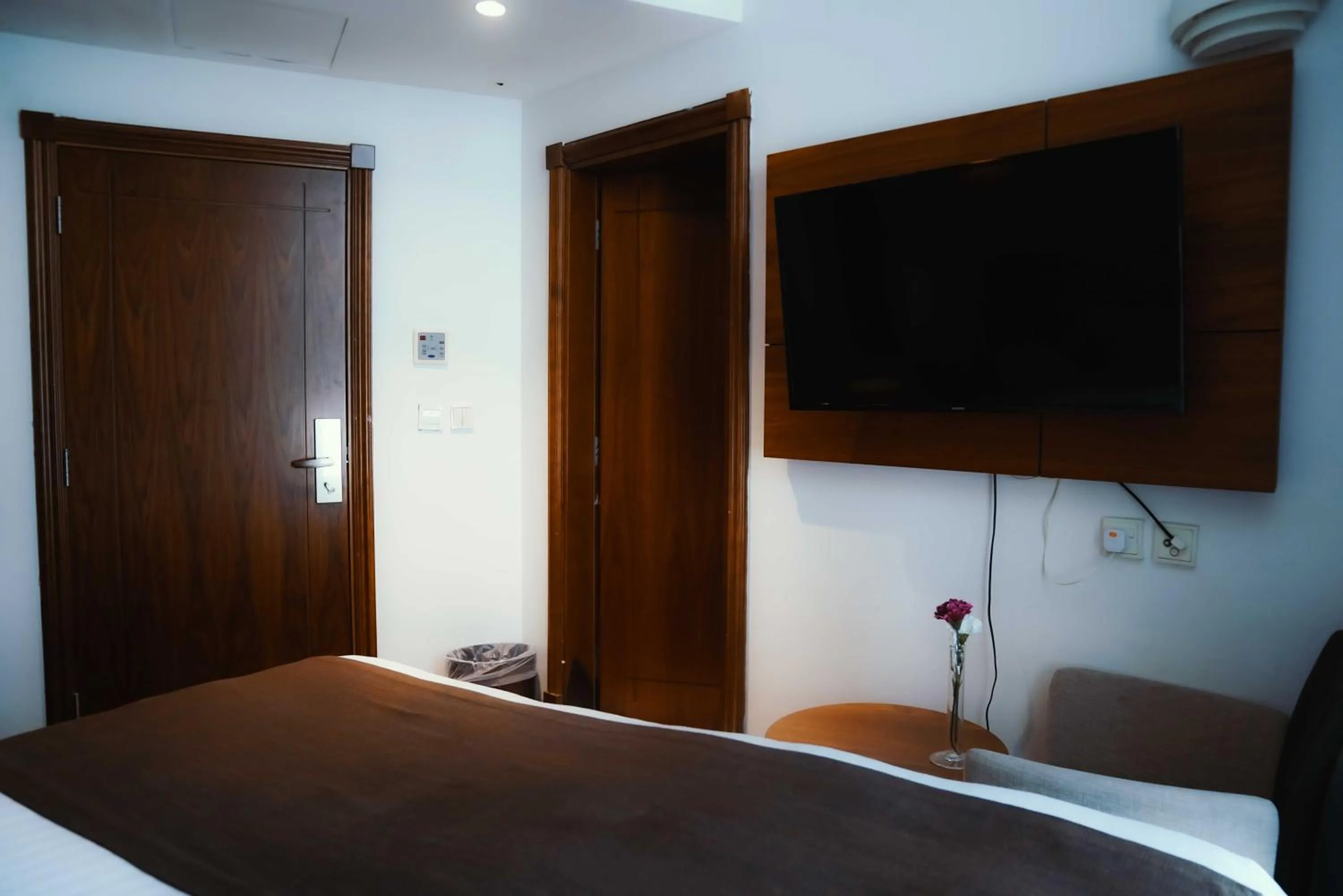 Bed in Nour Althuria Hotel - Elaf Almaqam