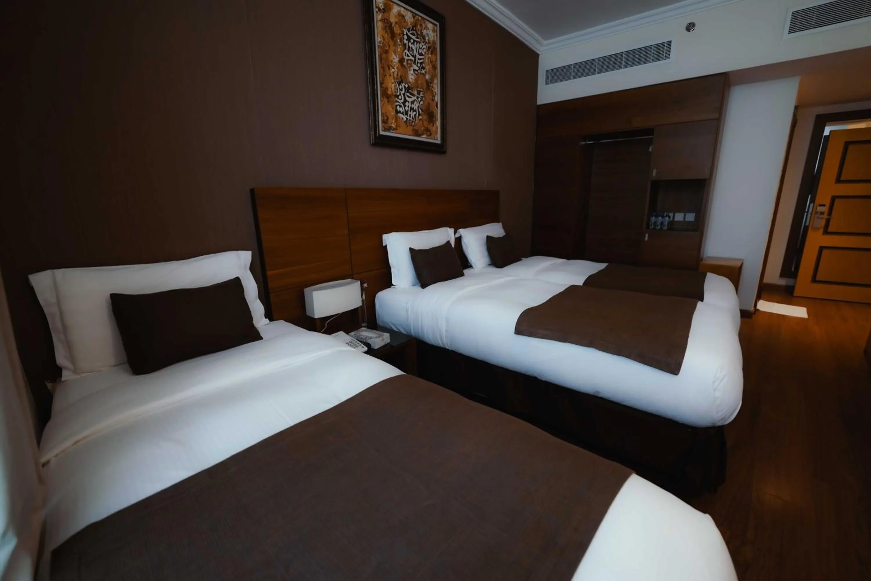 Bed in Nour Althuria Hotel - Elaf Almaqam