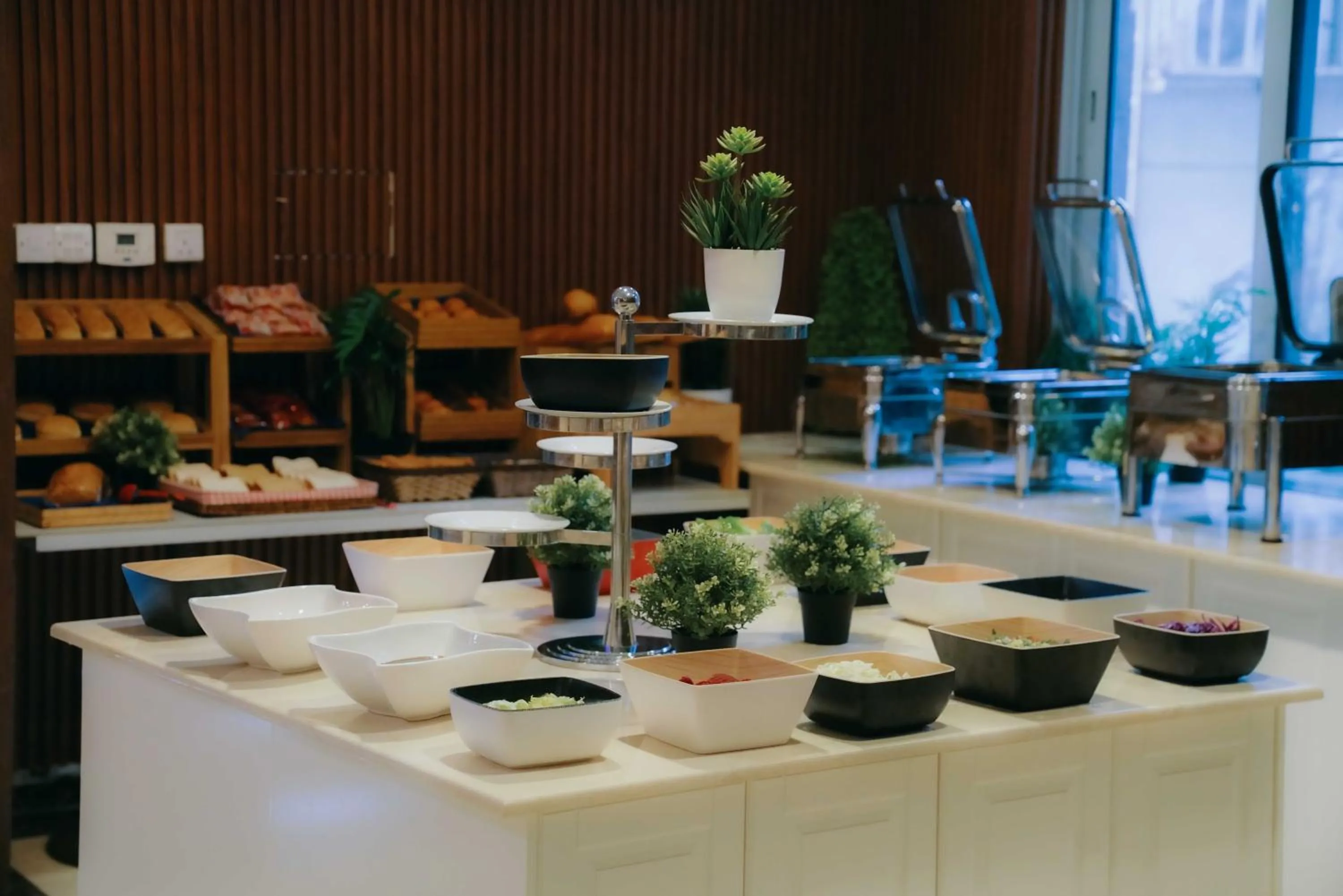 Buffet breakfast in Nour Althuria Hotel - Elaf Almaqam