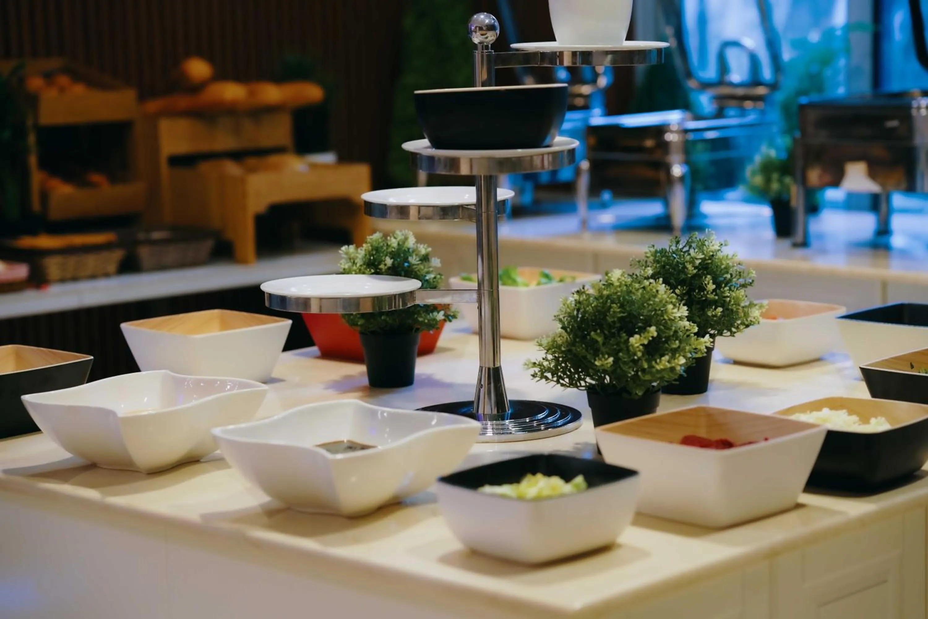 Buffet breakfast in Nour Althuria Hotel - Elaf Almaqam