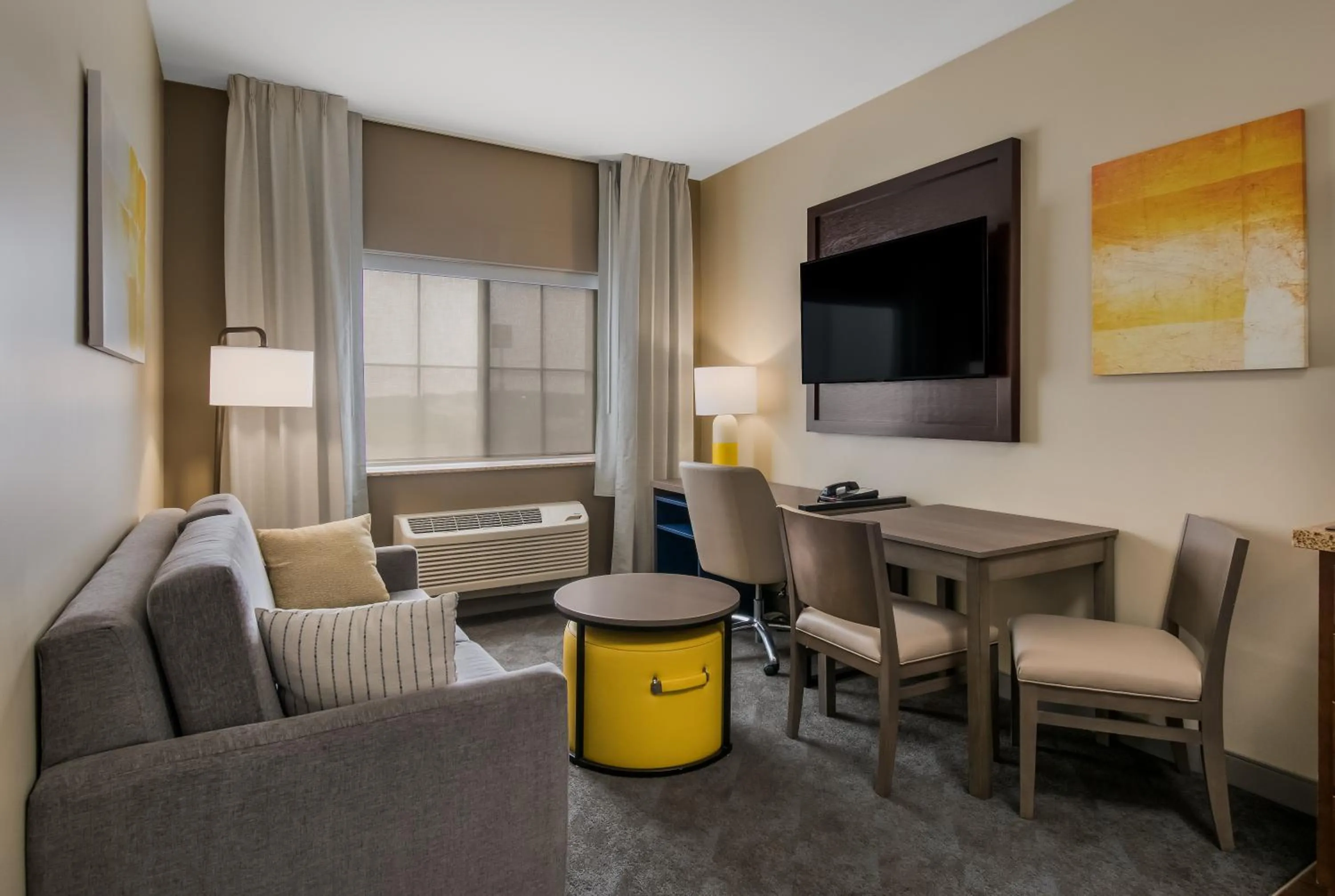 Living room in Comfort Inn & Suites Barnesville - Frackville