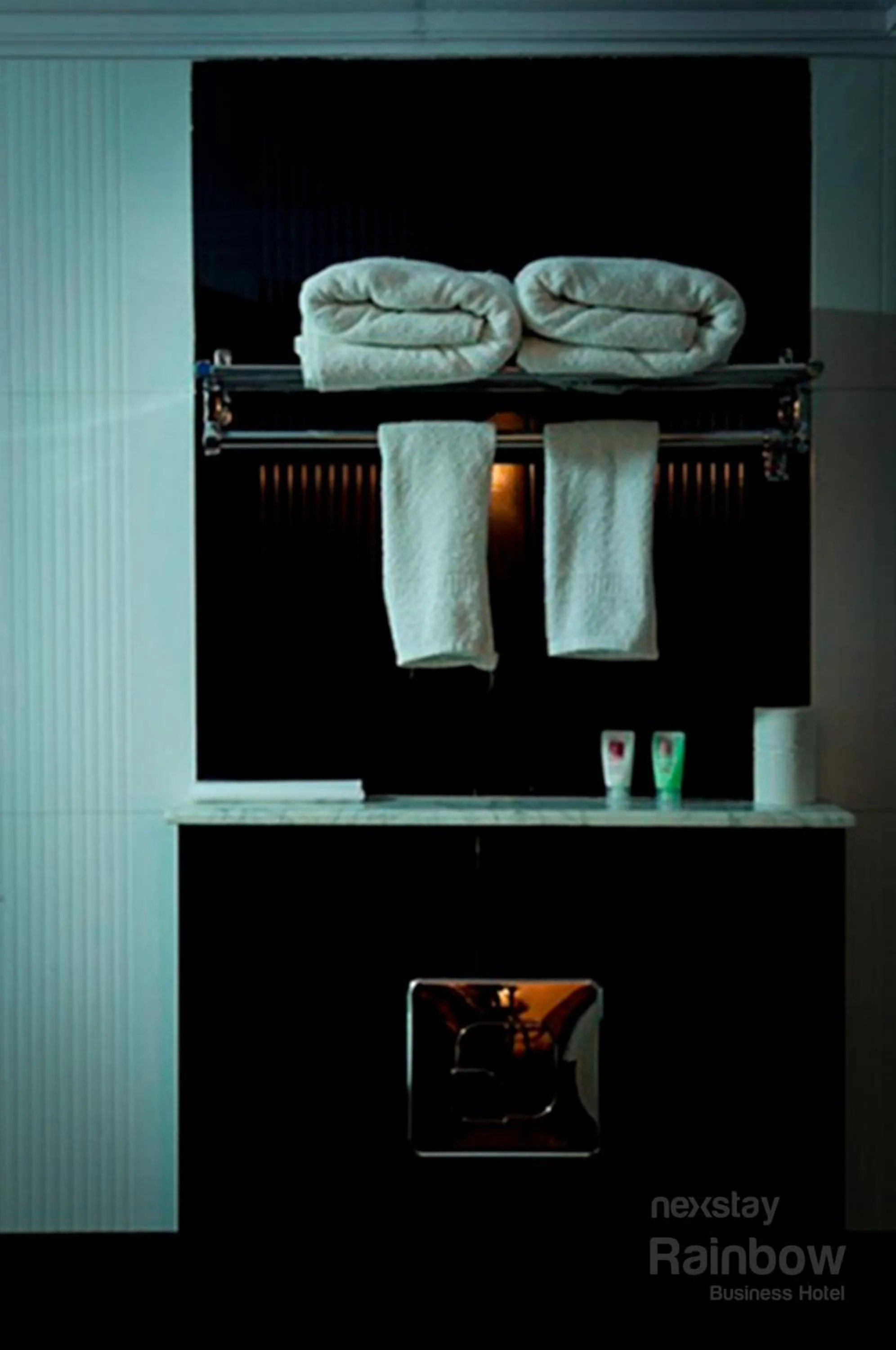 Bathroom in New Rainbow Business Hotel