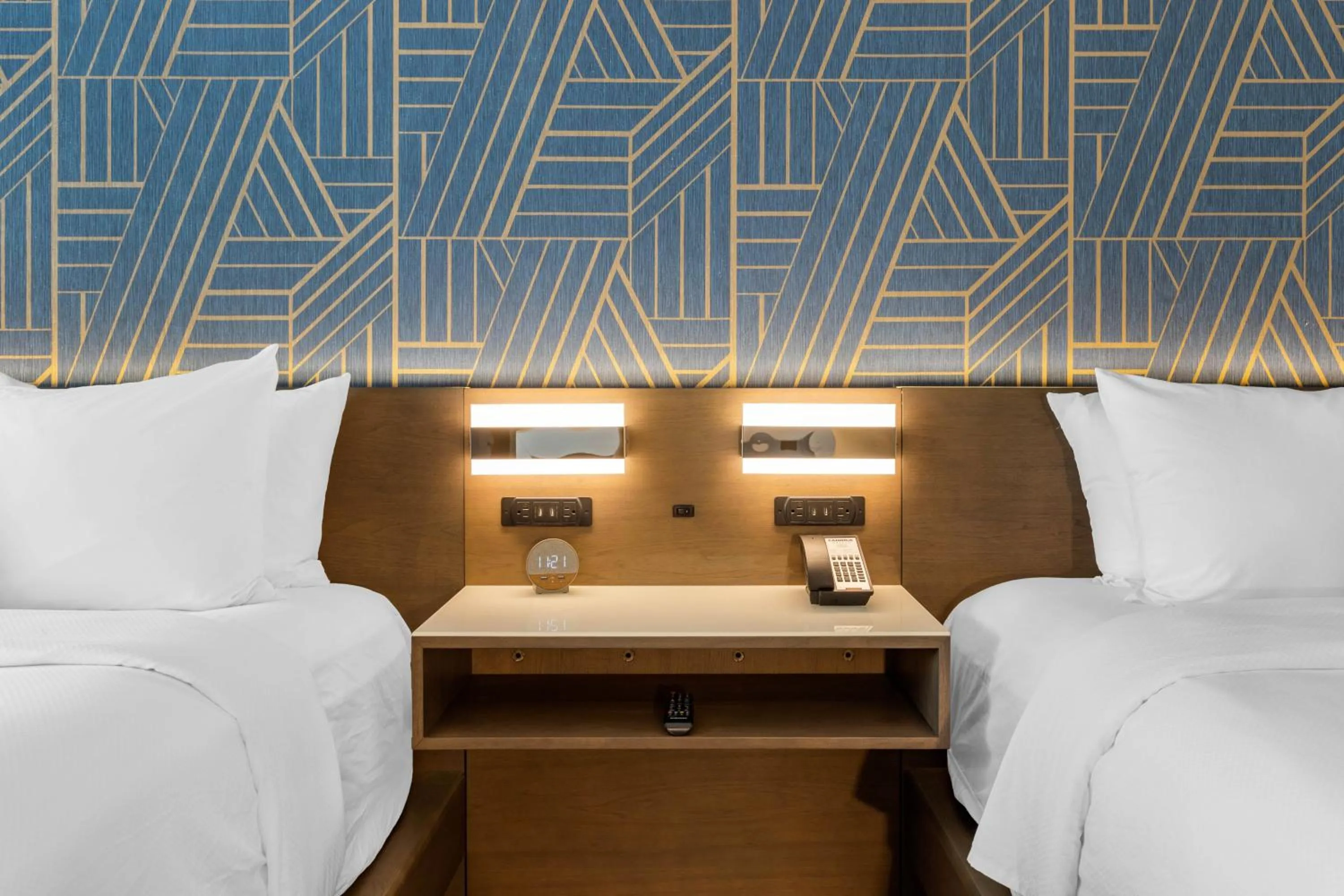 Bedroom, Bed in DoubleTree by Hilton Summerville Nexton