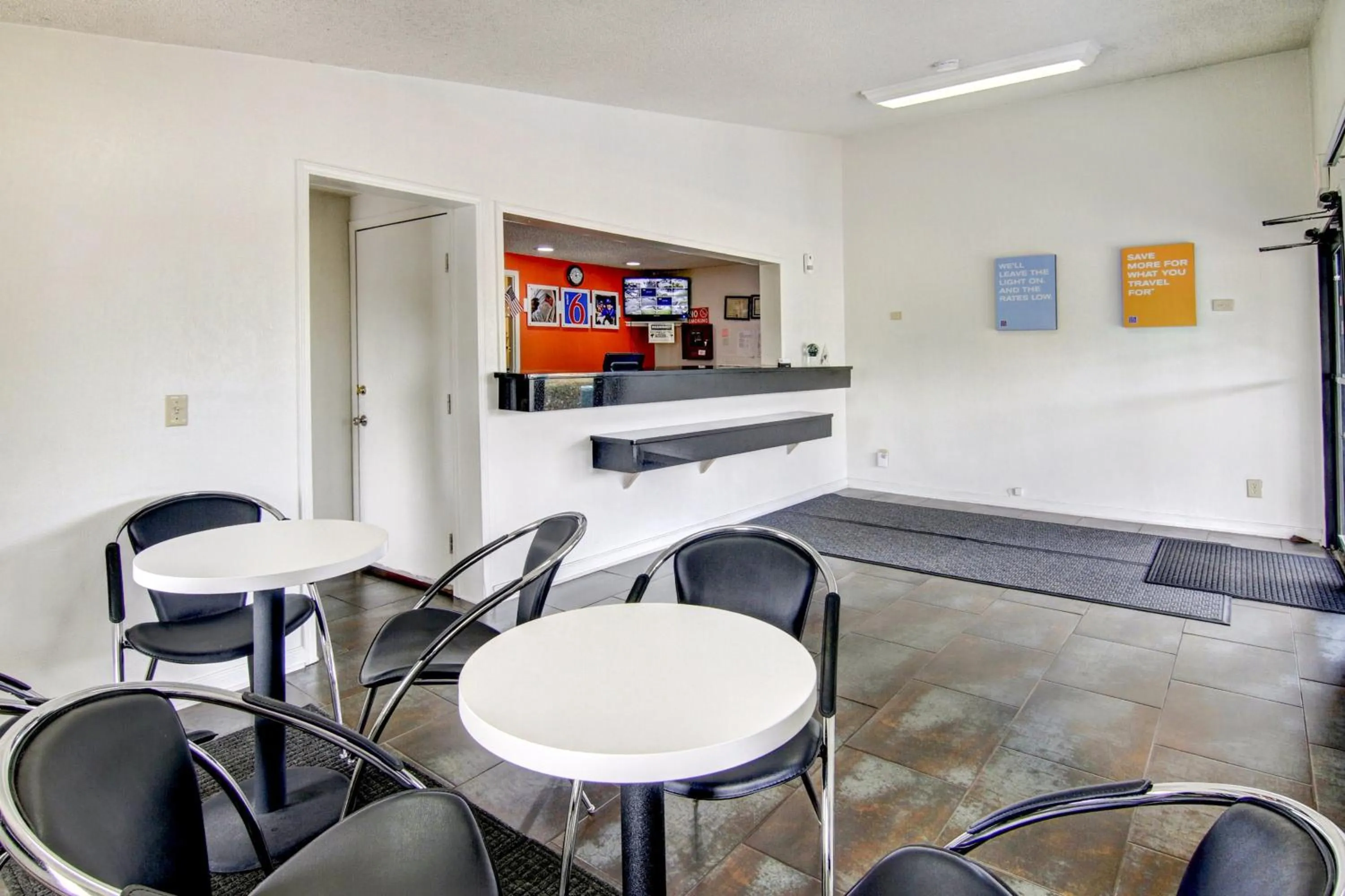 Lobby or reception in Motel 6-Union City, GA - Atlanta Airport