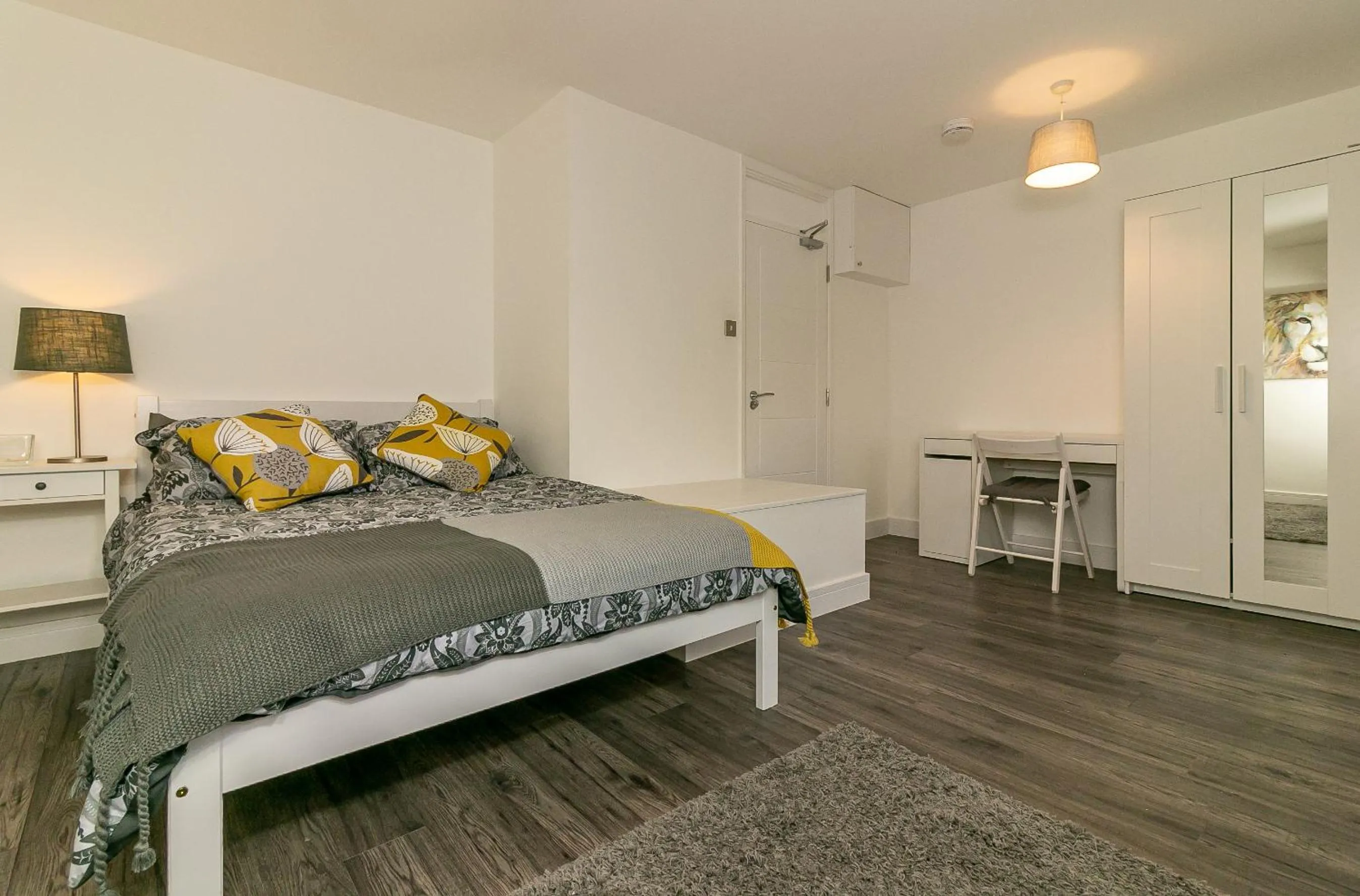 Bedroom, Bed in Denby Lodge