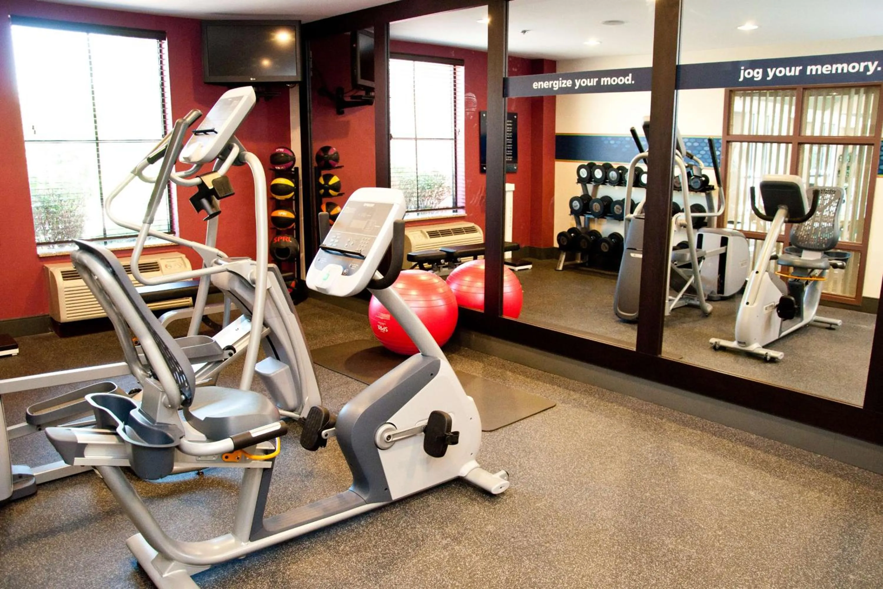 Fitness centre/facilities in Hampton Inn East Windsor