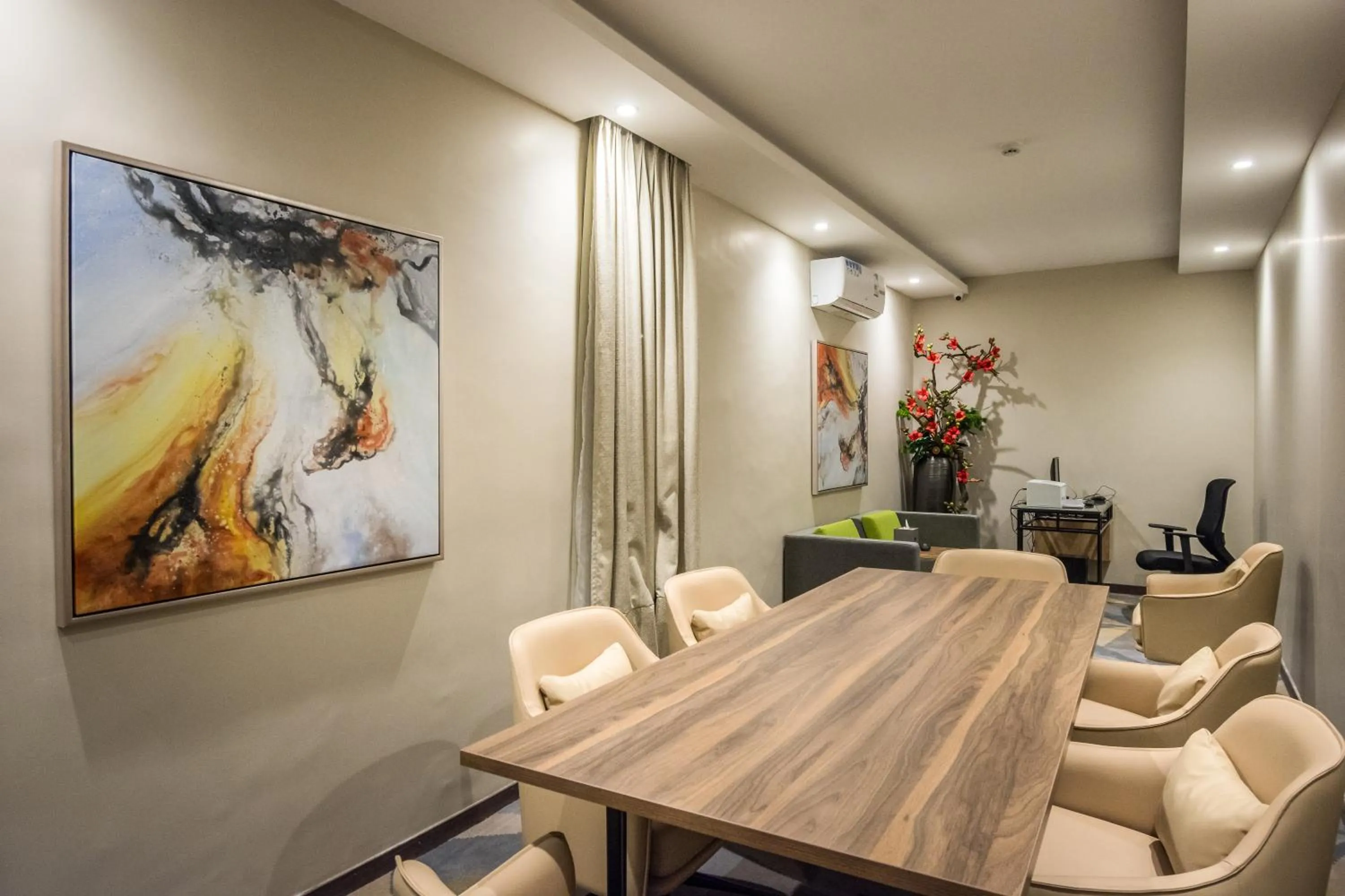 Business facilities in Ewaa Express Hotel - Gaber