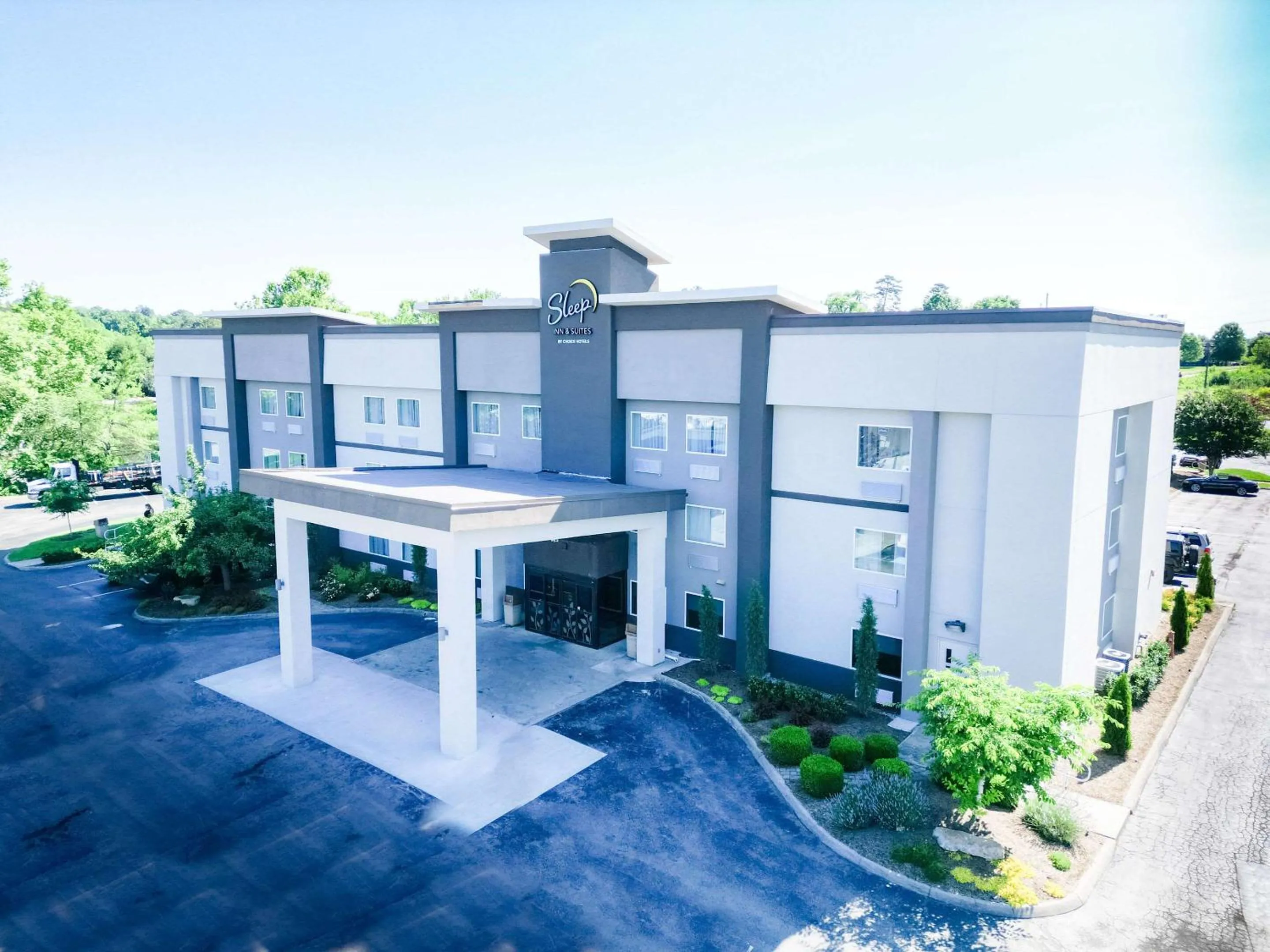 Property building in Sleep Inn & Suites West Knoxville
