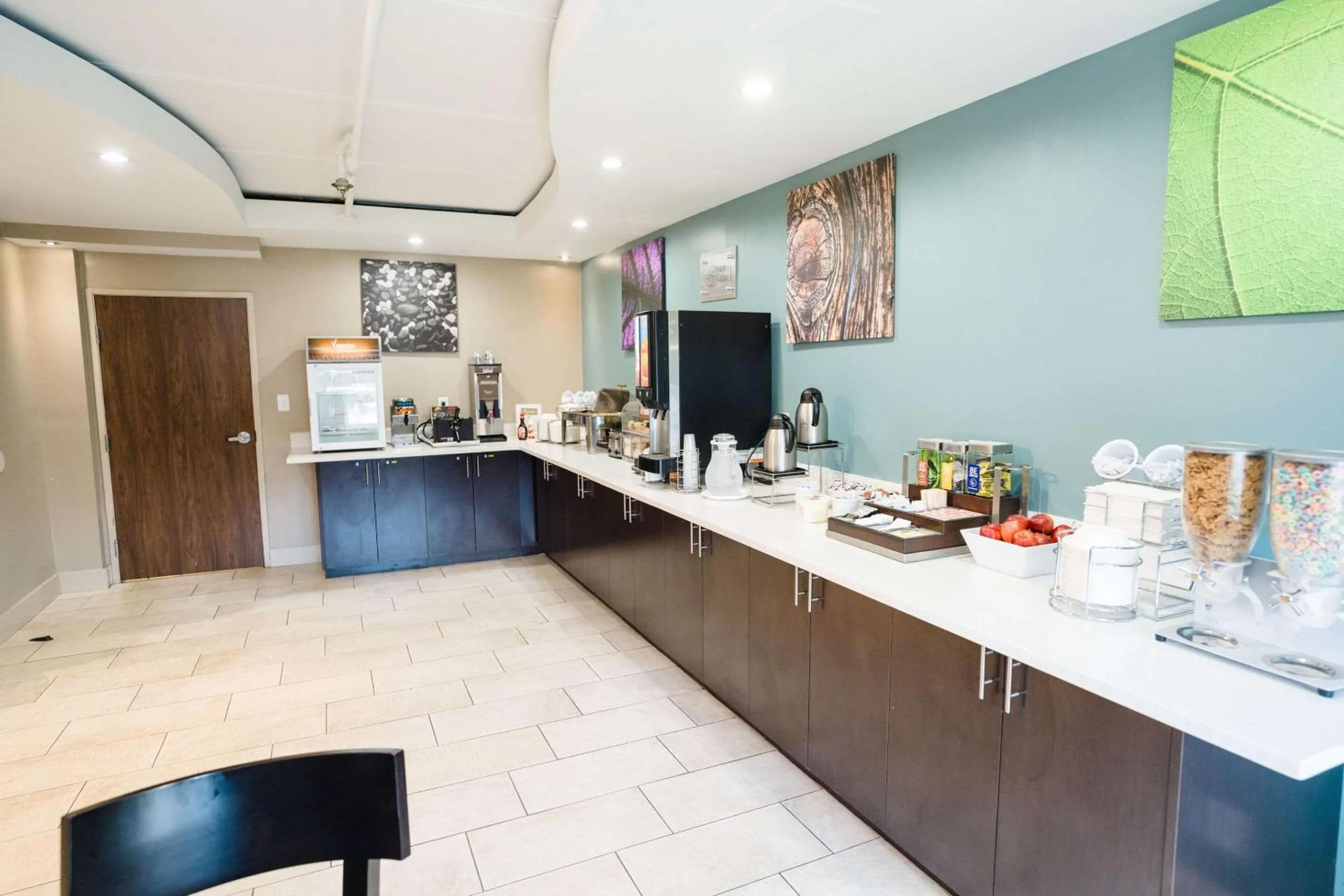 Breakfast in Sleep Inn & Suites West Knoxville