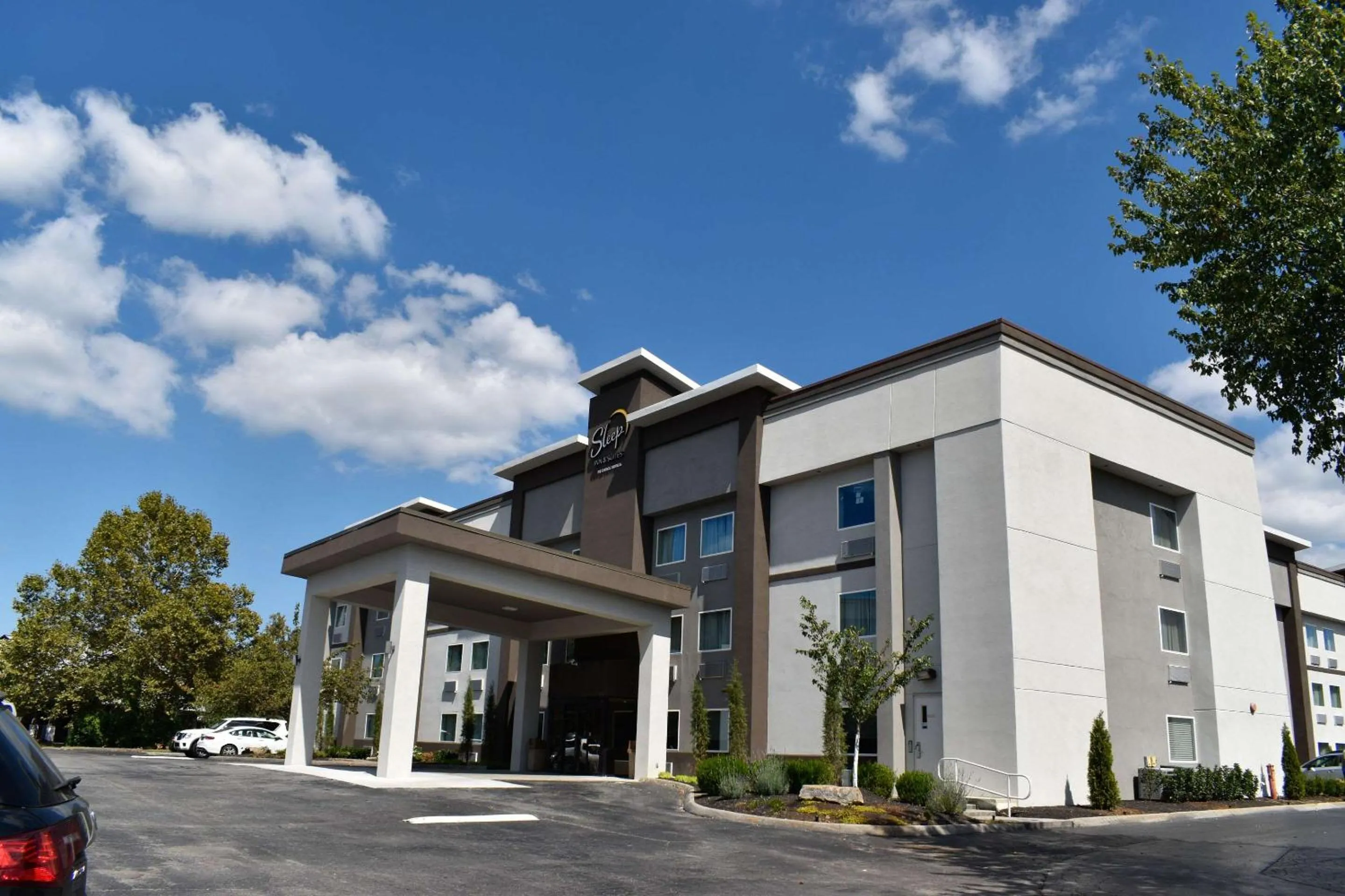 Property building in Sleep Inn & Suites West Knoxville