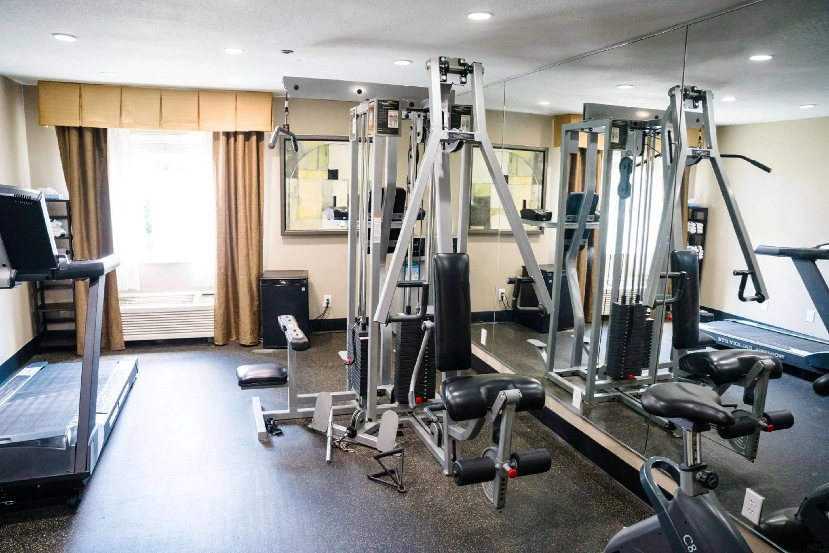 Fitness centre/facilities in Sleep Inn & Suites West Knoxville