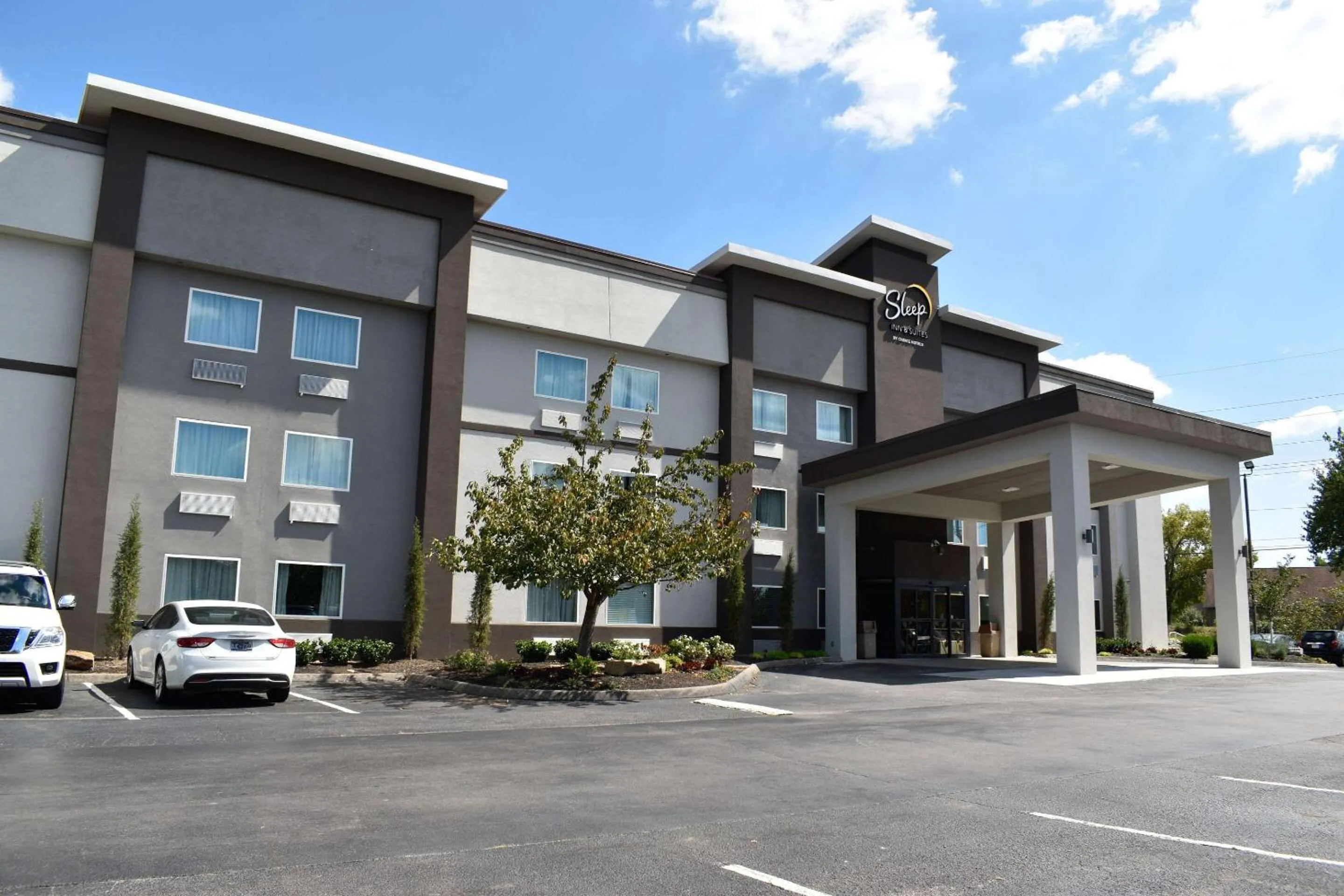 Property building in Sleep Inn & Suites West Knoxville
