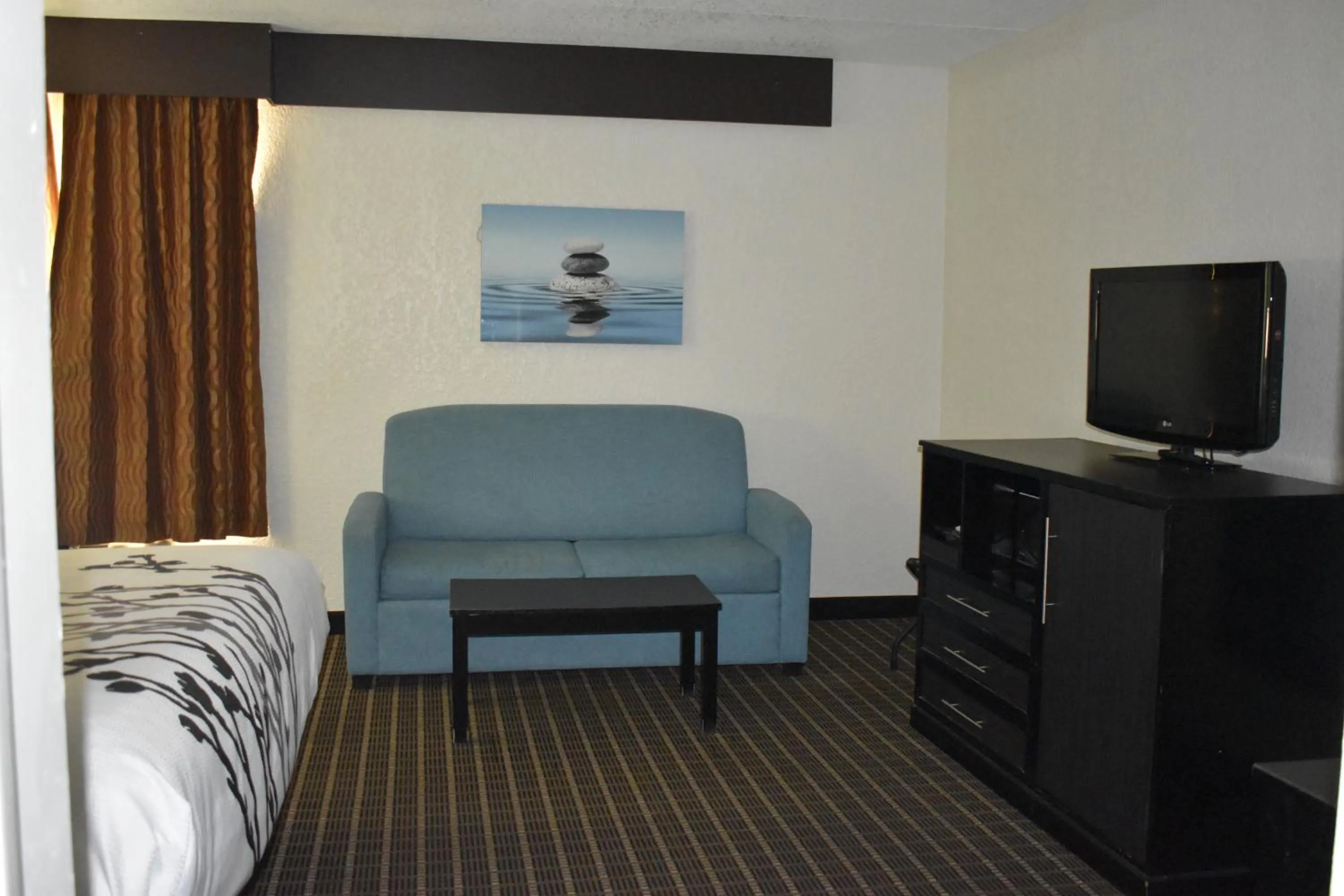 Bed in Sleep Inn & Suites West Knoxville