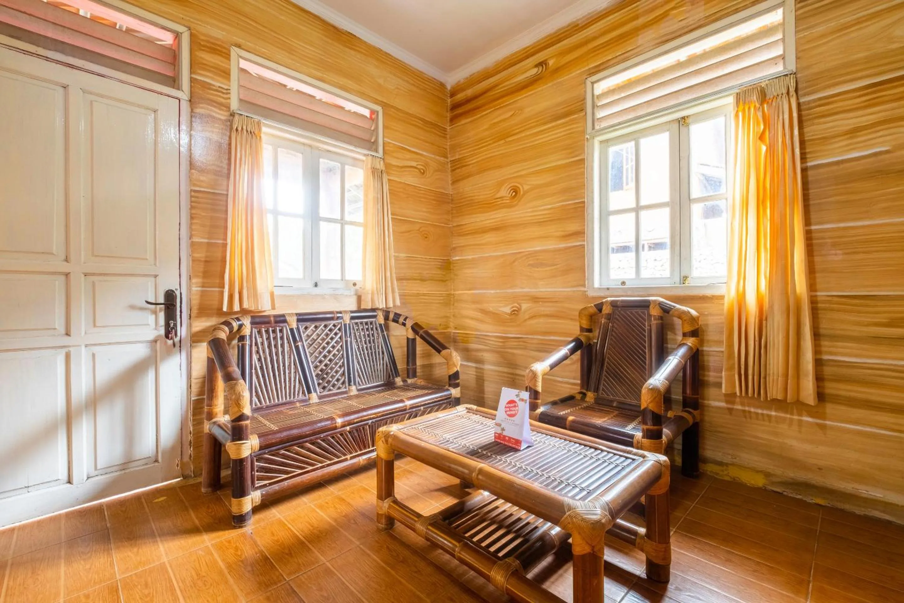 Bedroom in OYO 2278 Cikidang Hunting Resort