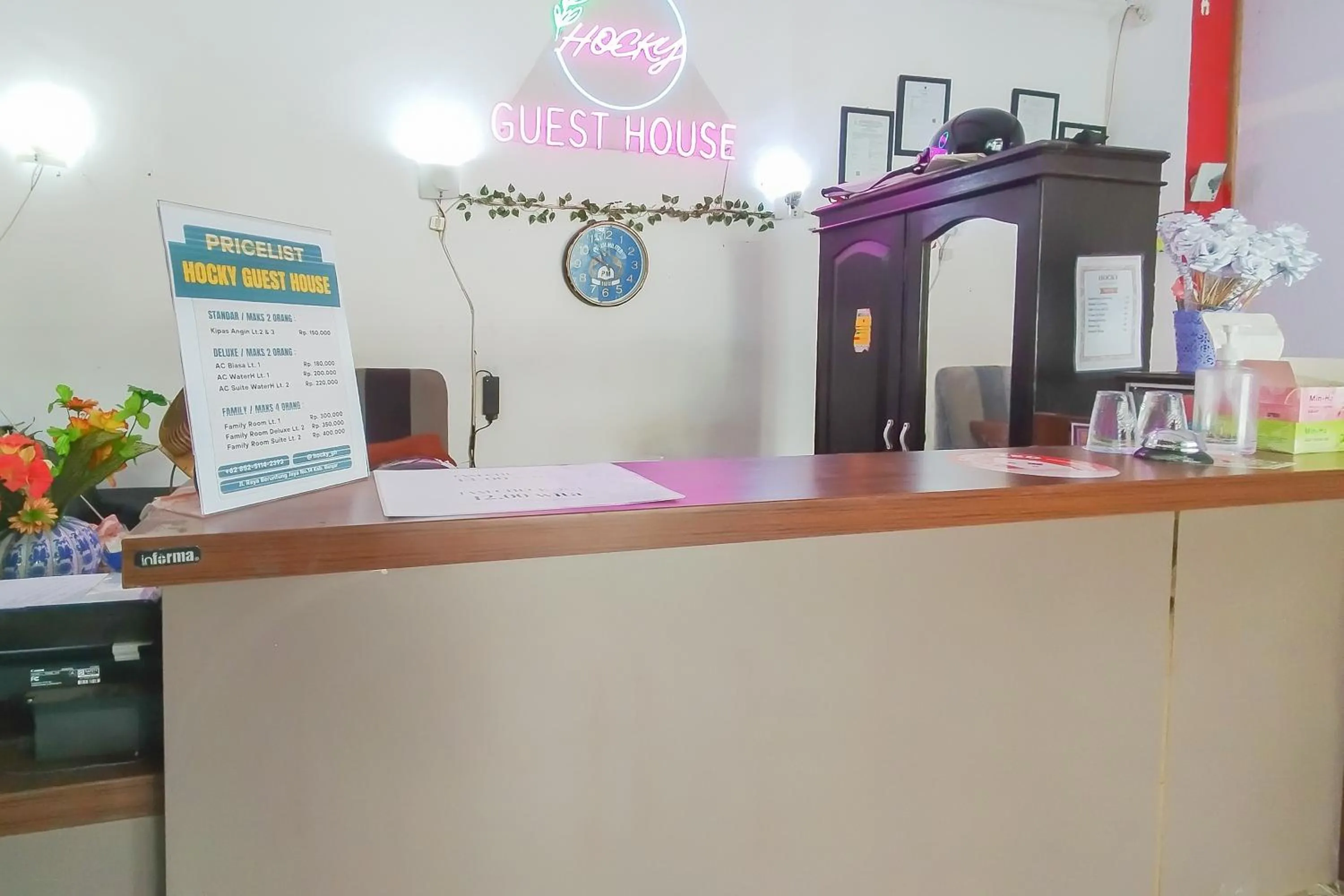 Lobby or reception in OYO 2301 Hocky Guest House