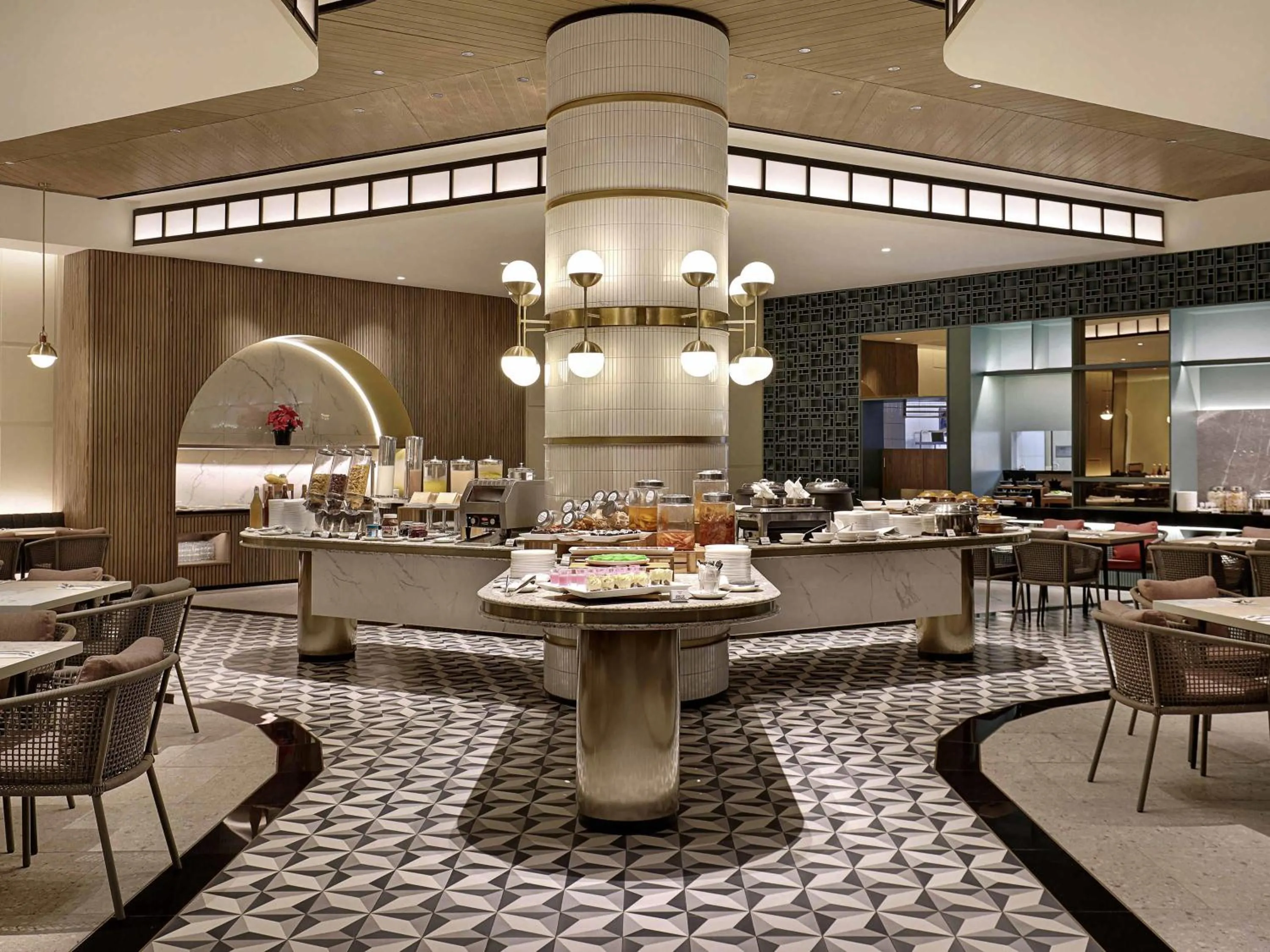 Restaurant/places to eat in Mercure Bengkulu