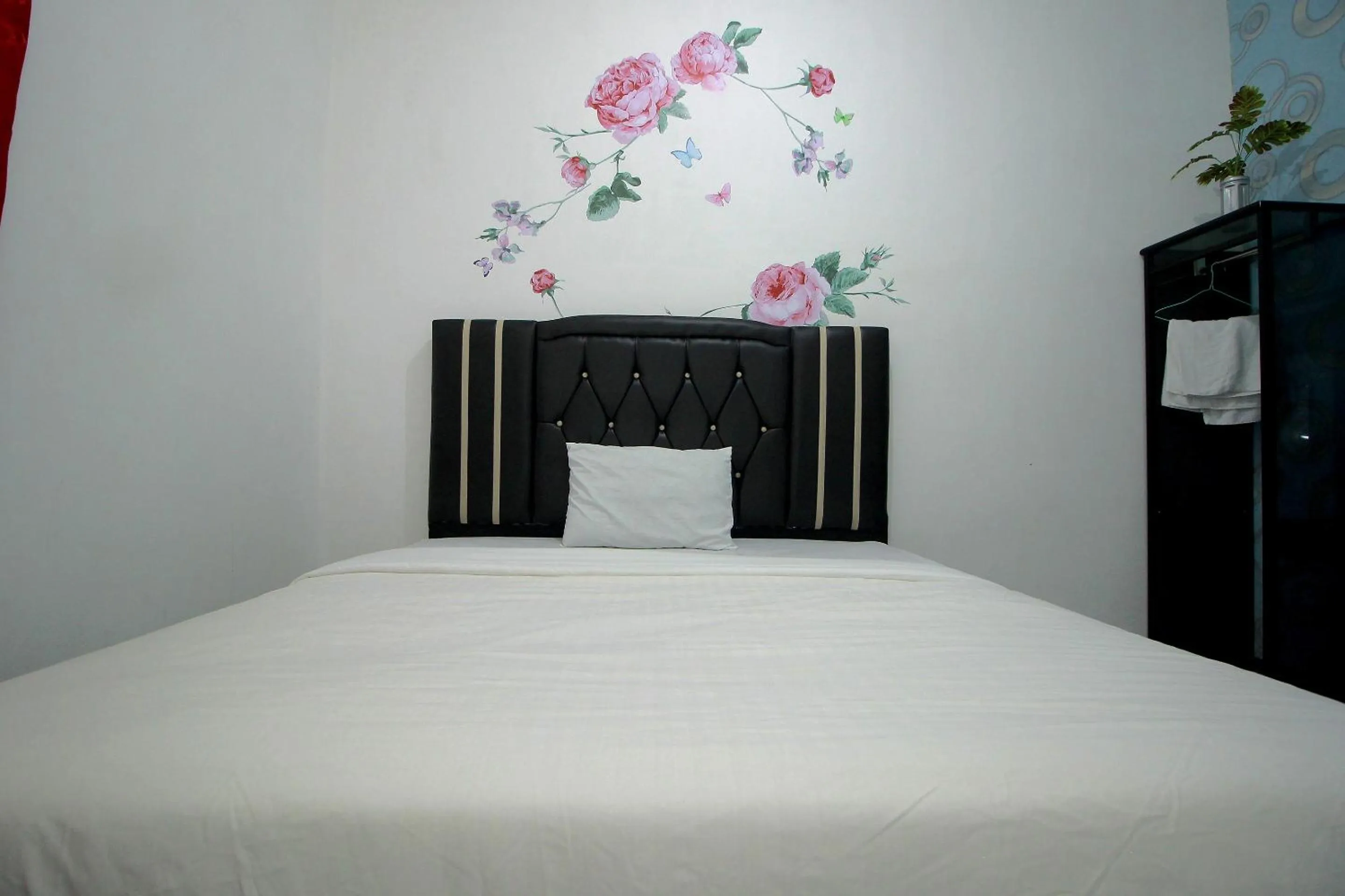 Bedroom in Hotel O Wisma Ria