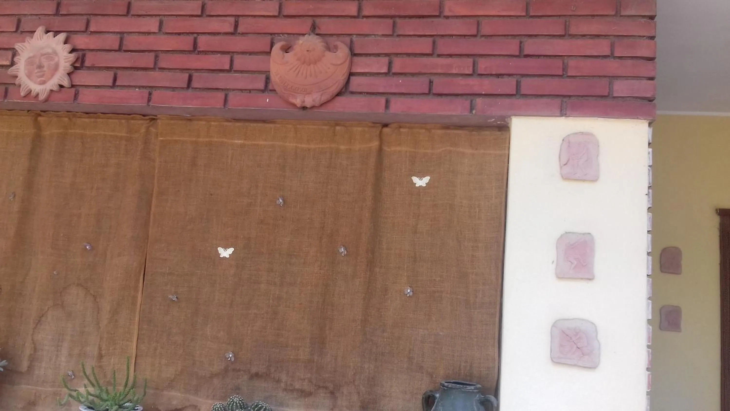 People in La Casetta Dei Cedri