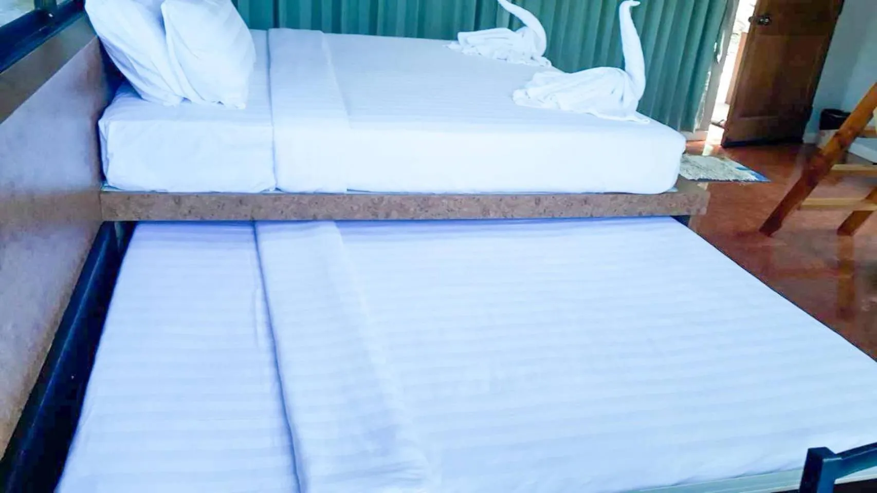 Bedroom, Bed in Pechpailin Resort