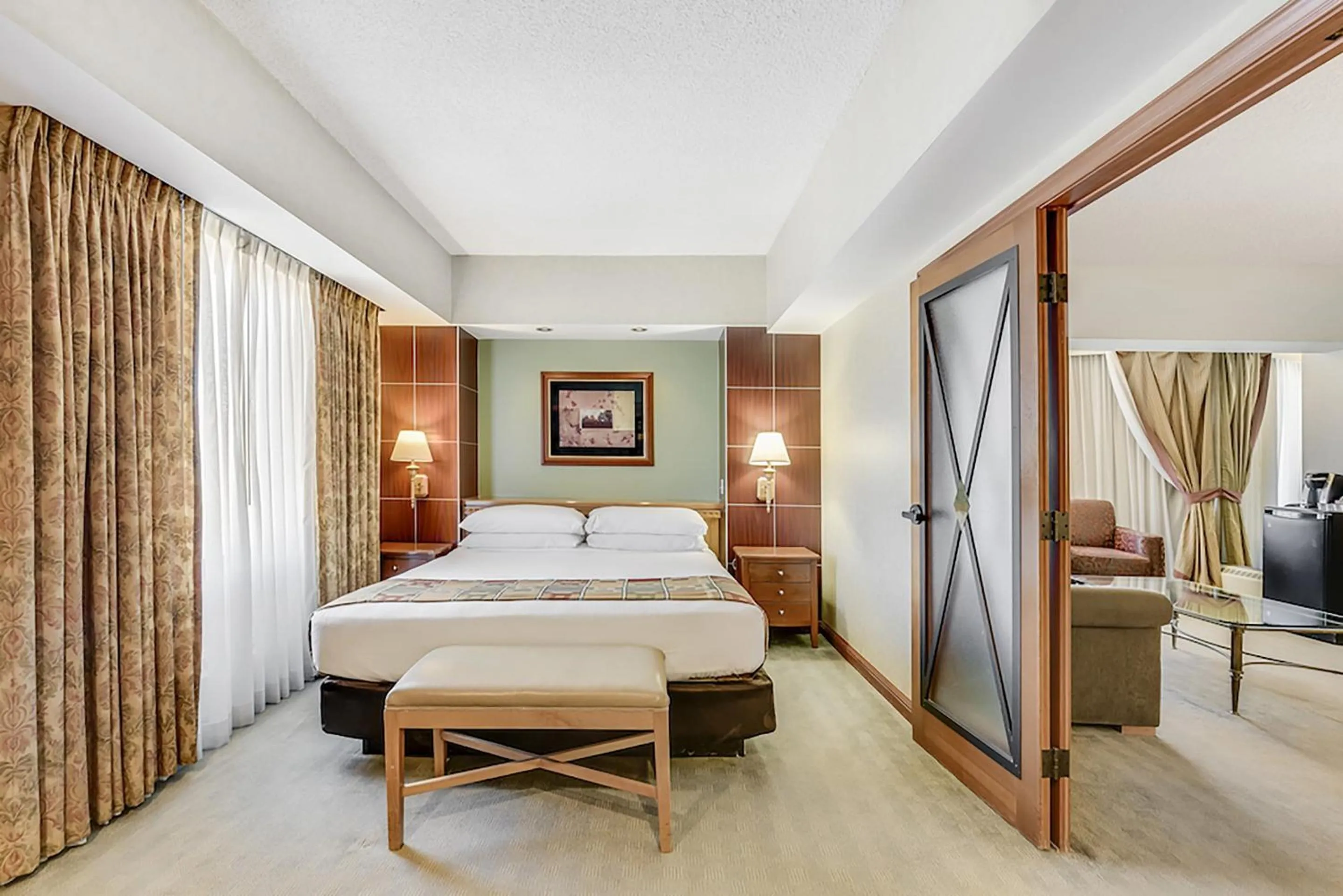 Bed in Harrah's Lake Tahoe, A Caesars Destination