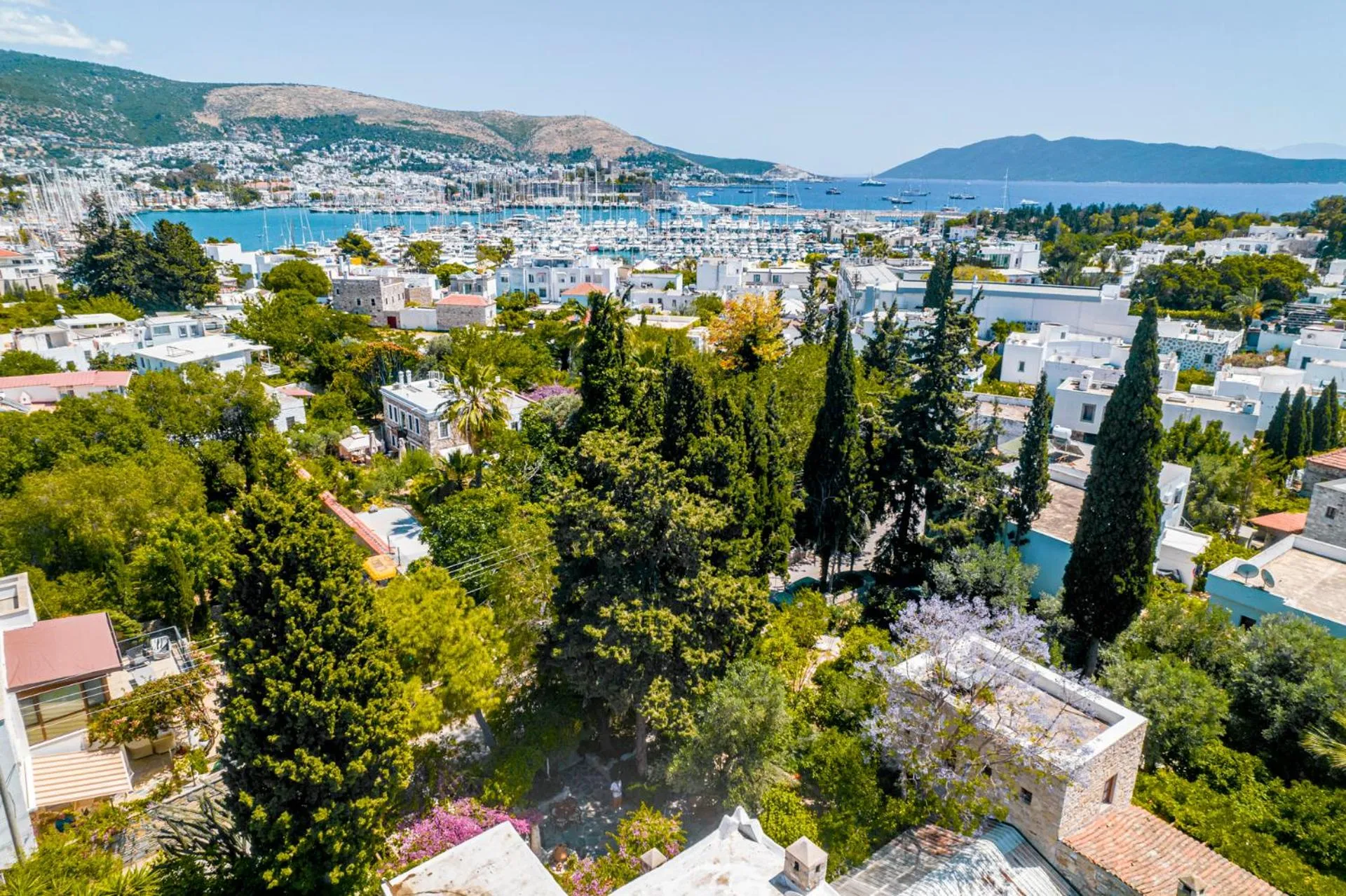Nearby landmark in Ha La Bodrum
