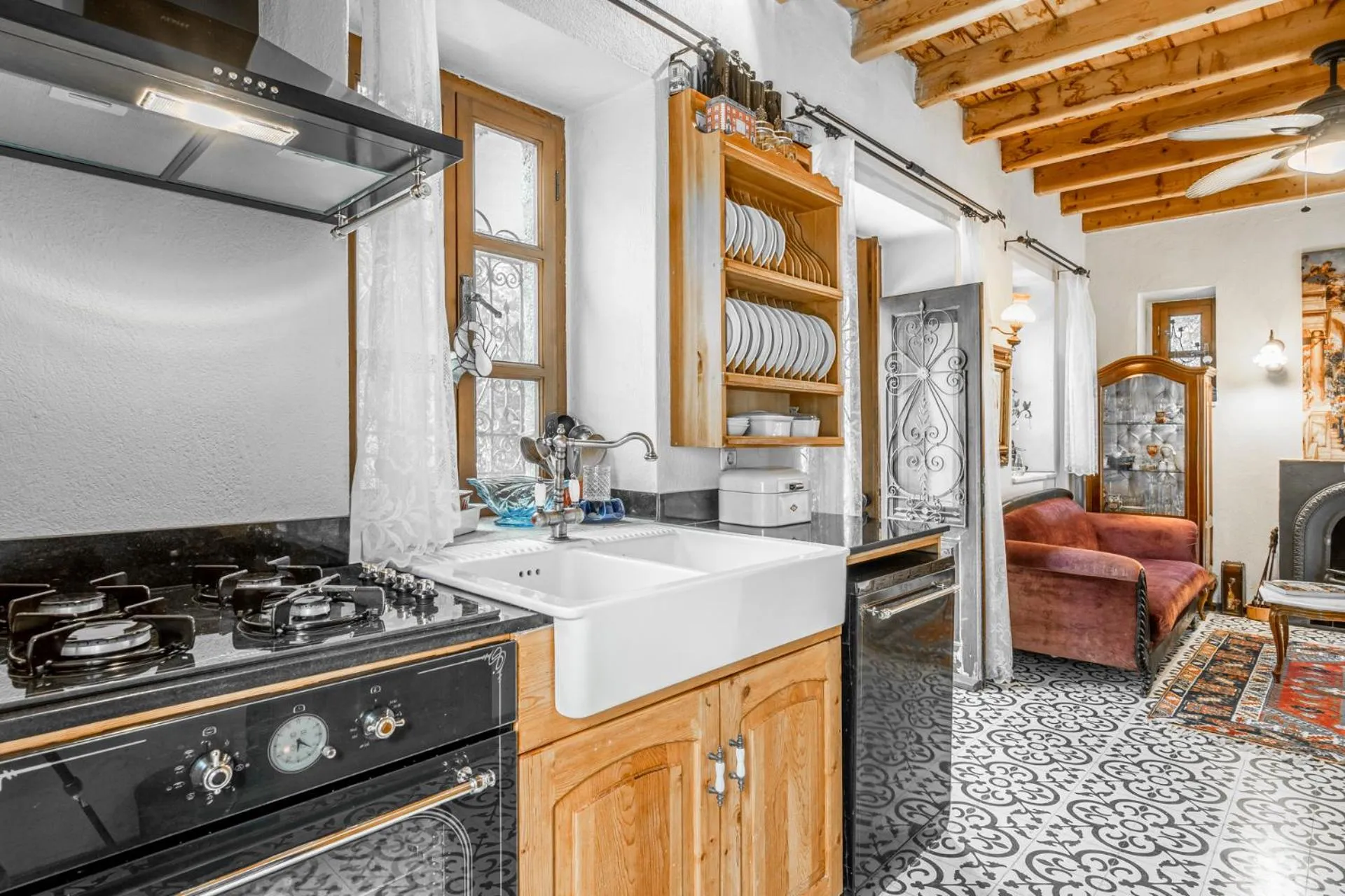 Kitchen or kitchenette in Ha La Bodrum