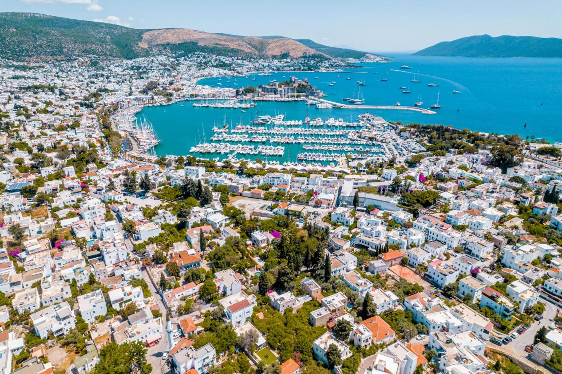Nearby landmark in Ha La Bodrum