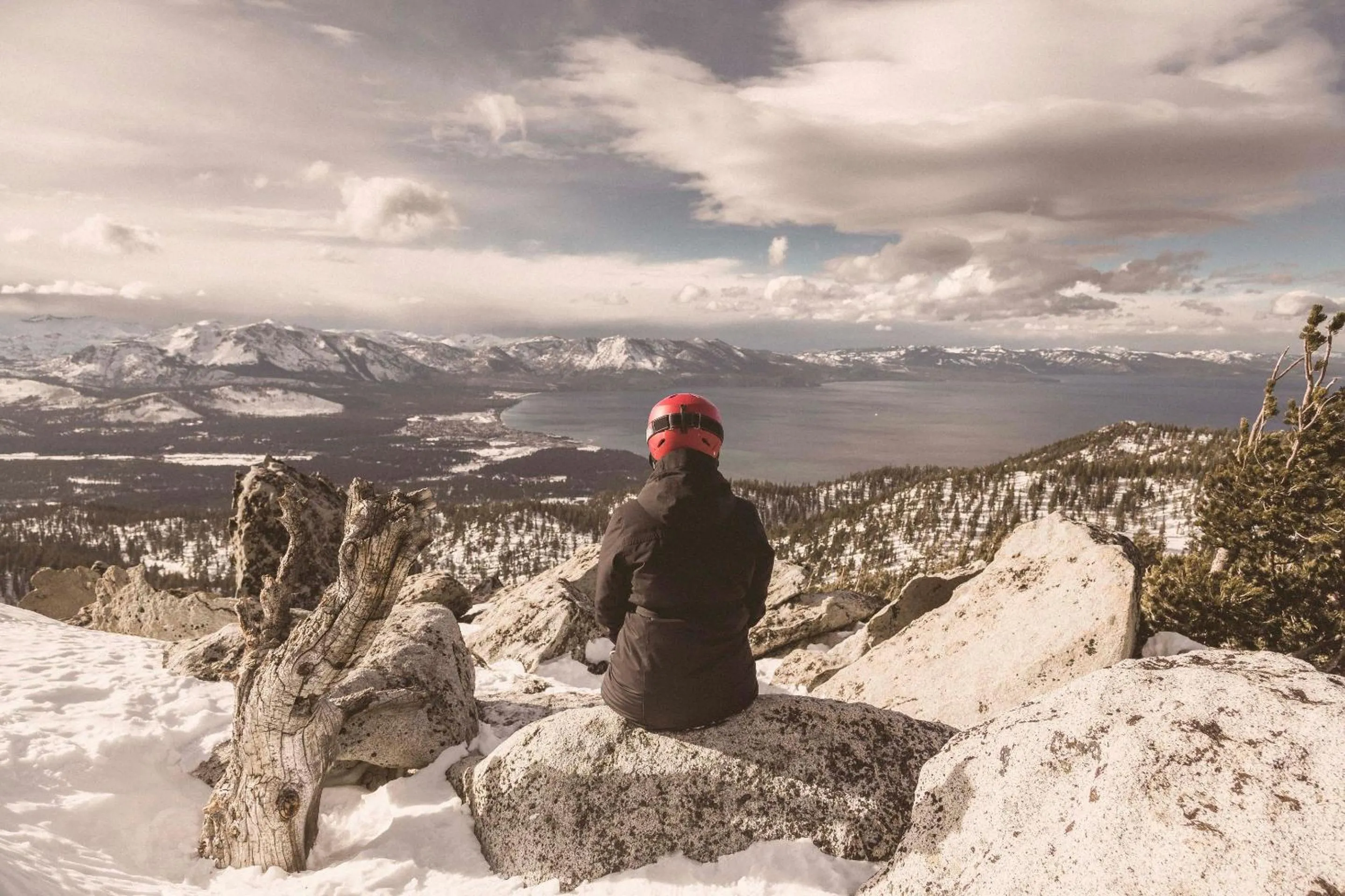 Skiing in Caesars Republic Lake Tahoe, A Caesars Destination