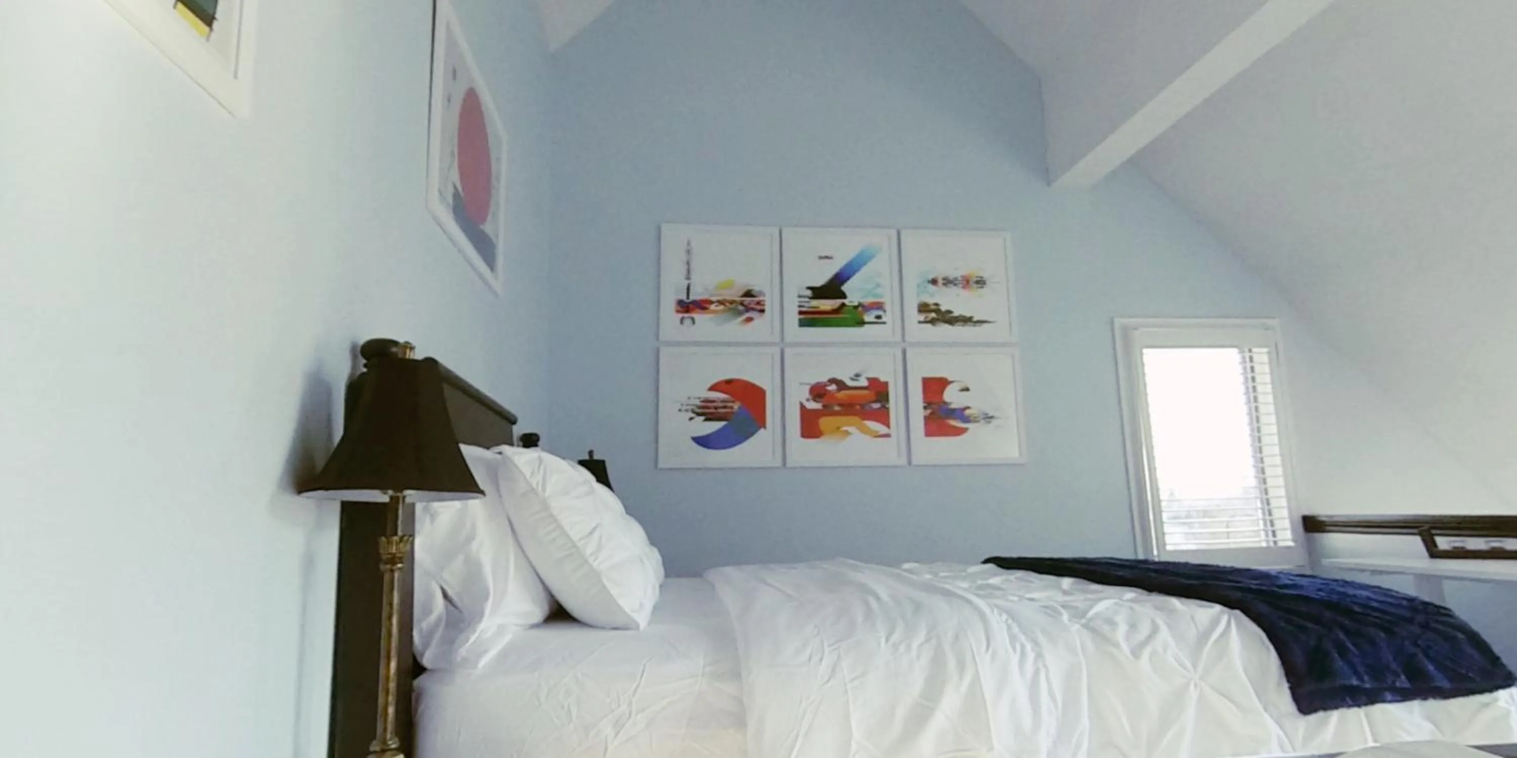 Bed in Artistic Hillside Loft