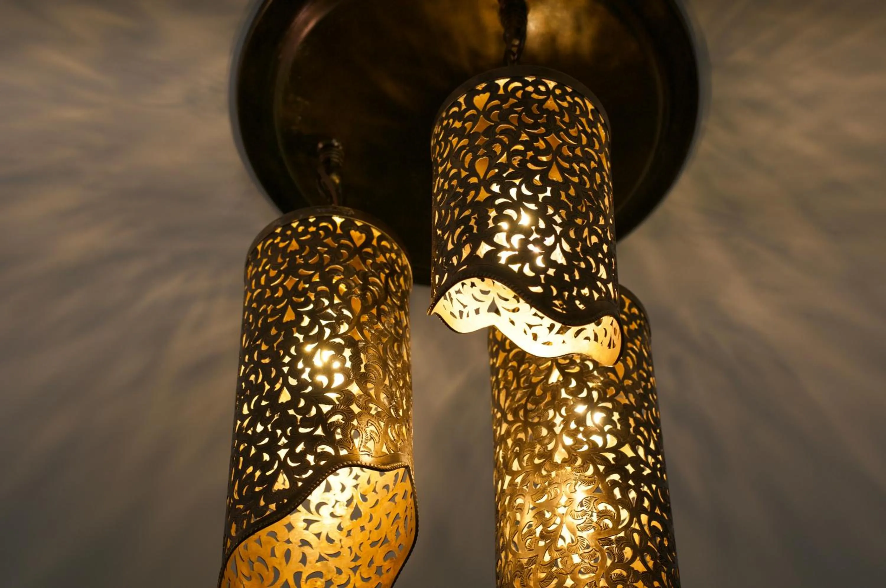 Photo of the whole room in La Claire Fontaine