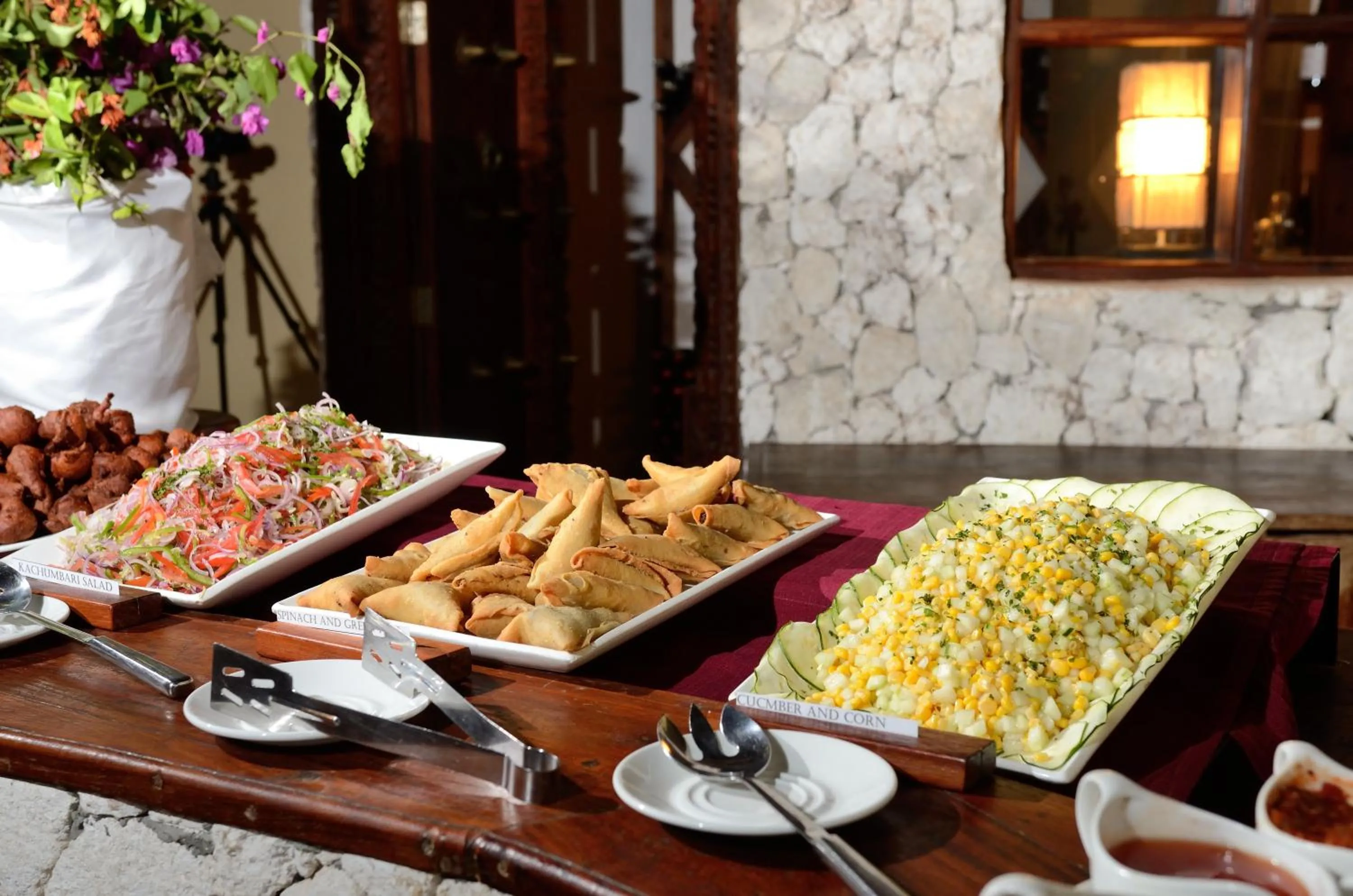 Restaurant/places to eat in Kena Beach Hotel