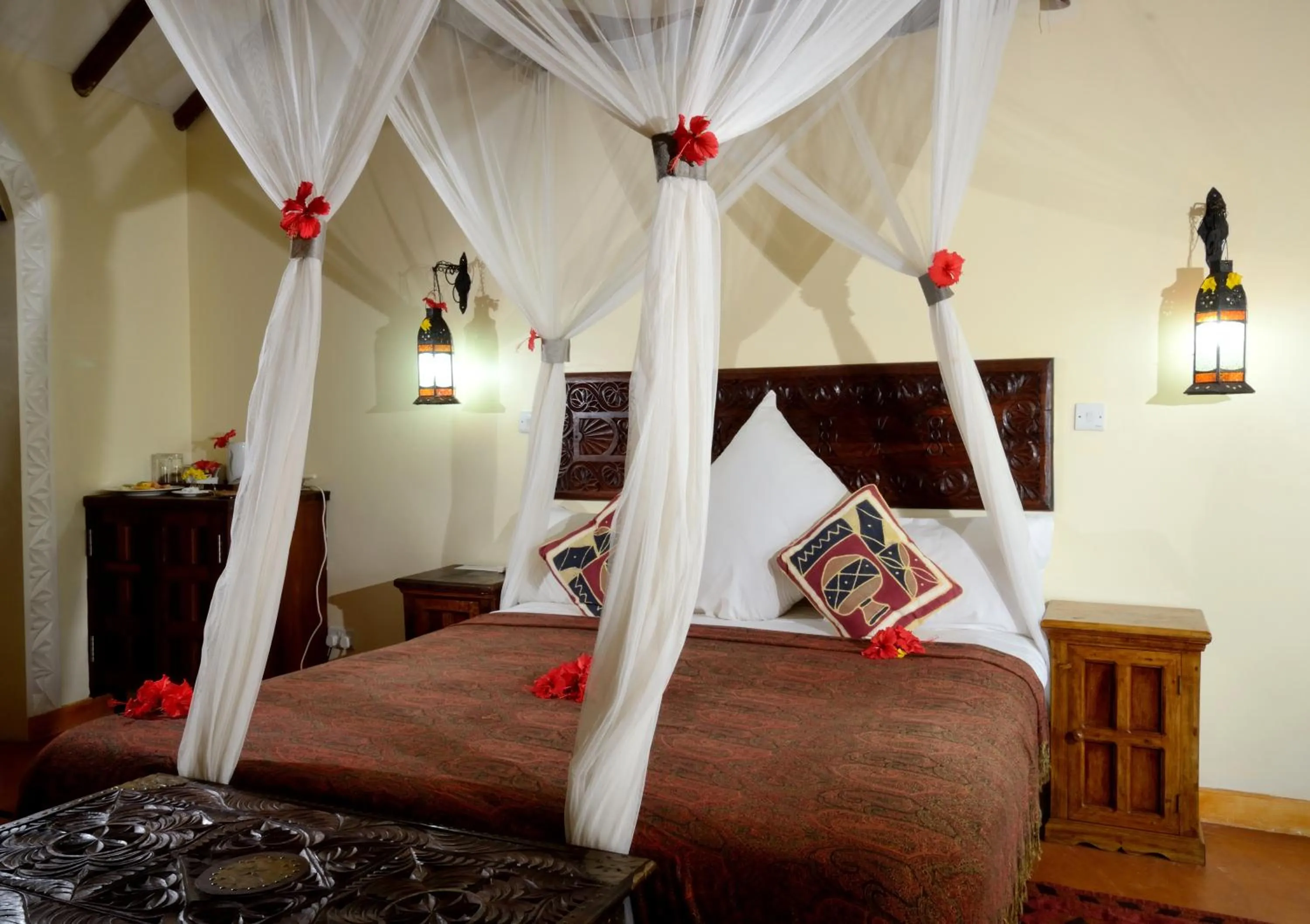 Bed in Kena Beach Hotel