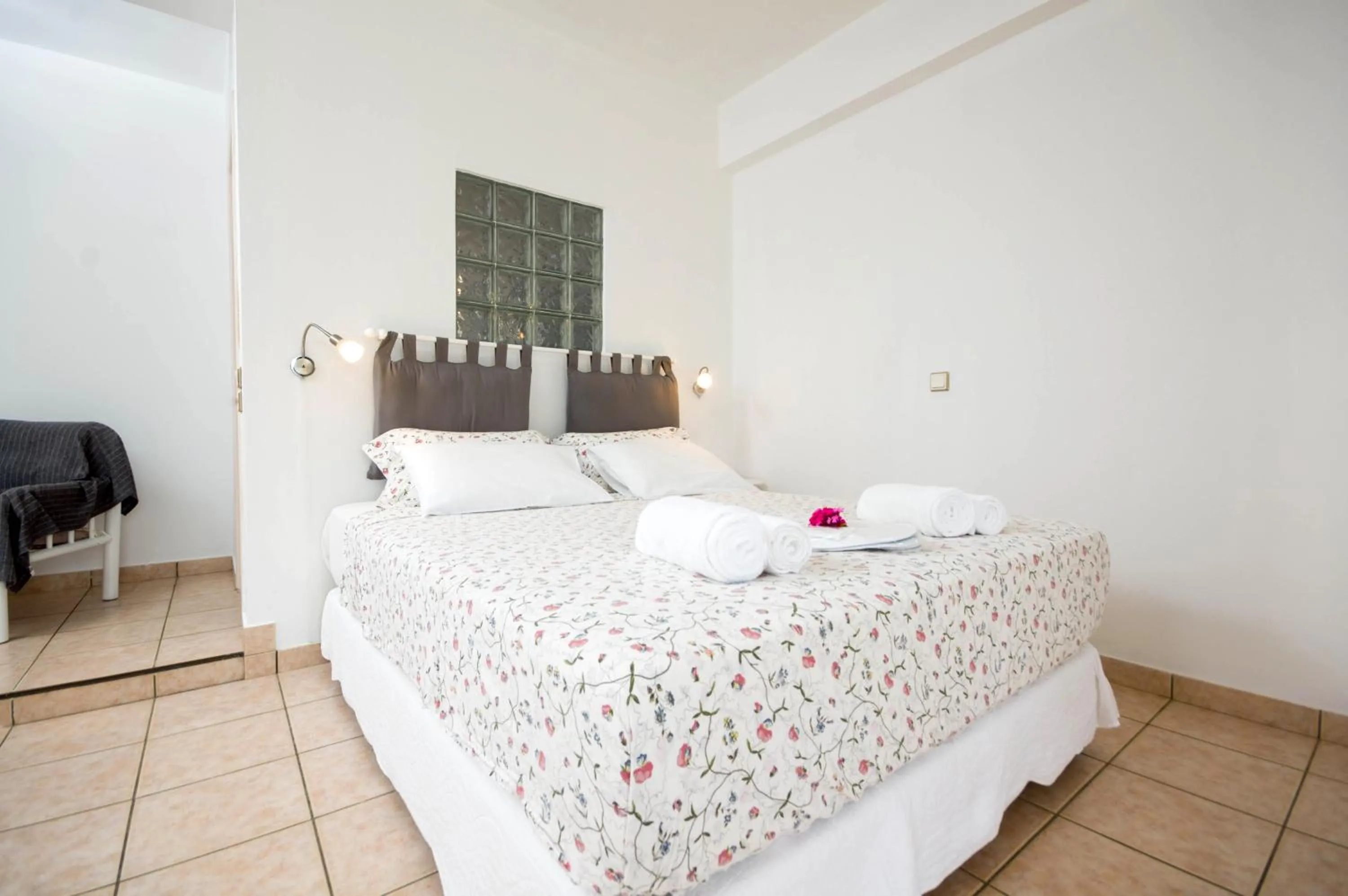 Bed in Villa Baronnos