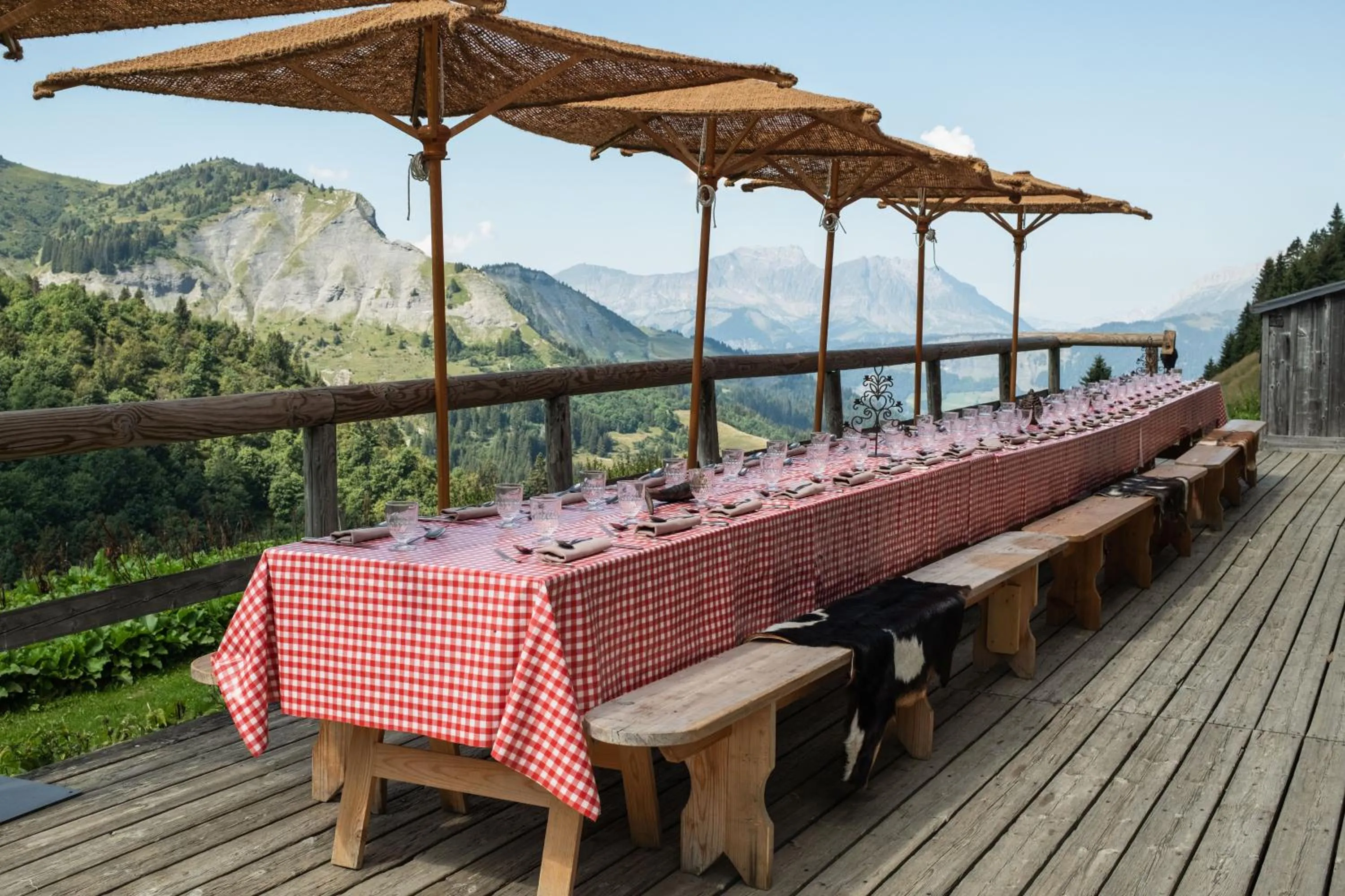 Restaurant/places to eat in Les Fermes de Marie