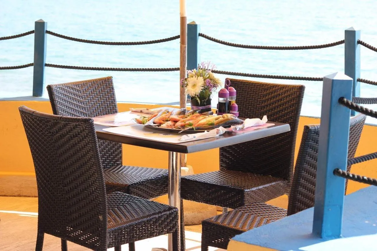 Restaurant/places to eat in Grand Hotel Dei Cesari Dependance