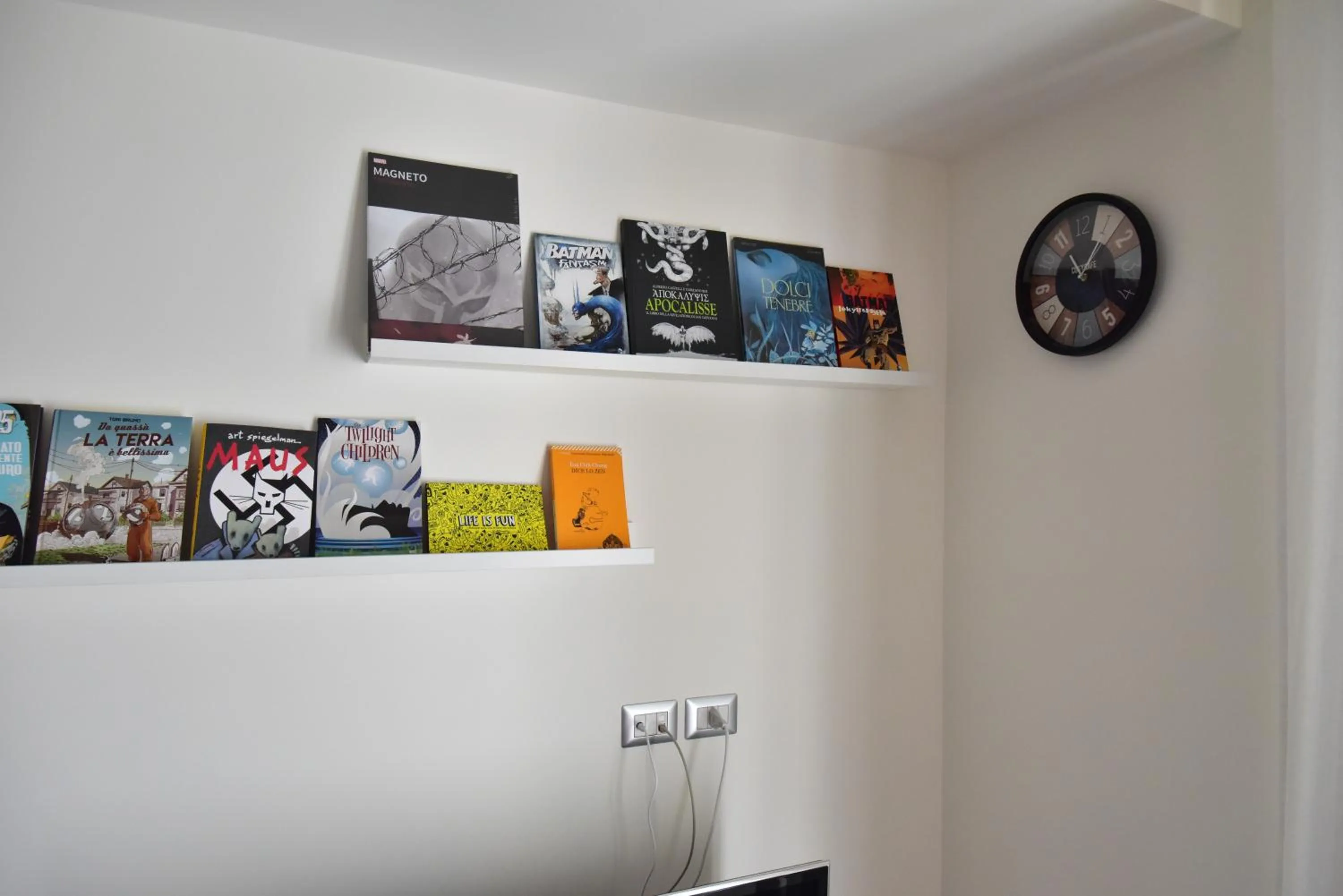 Library in B&B Lambda