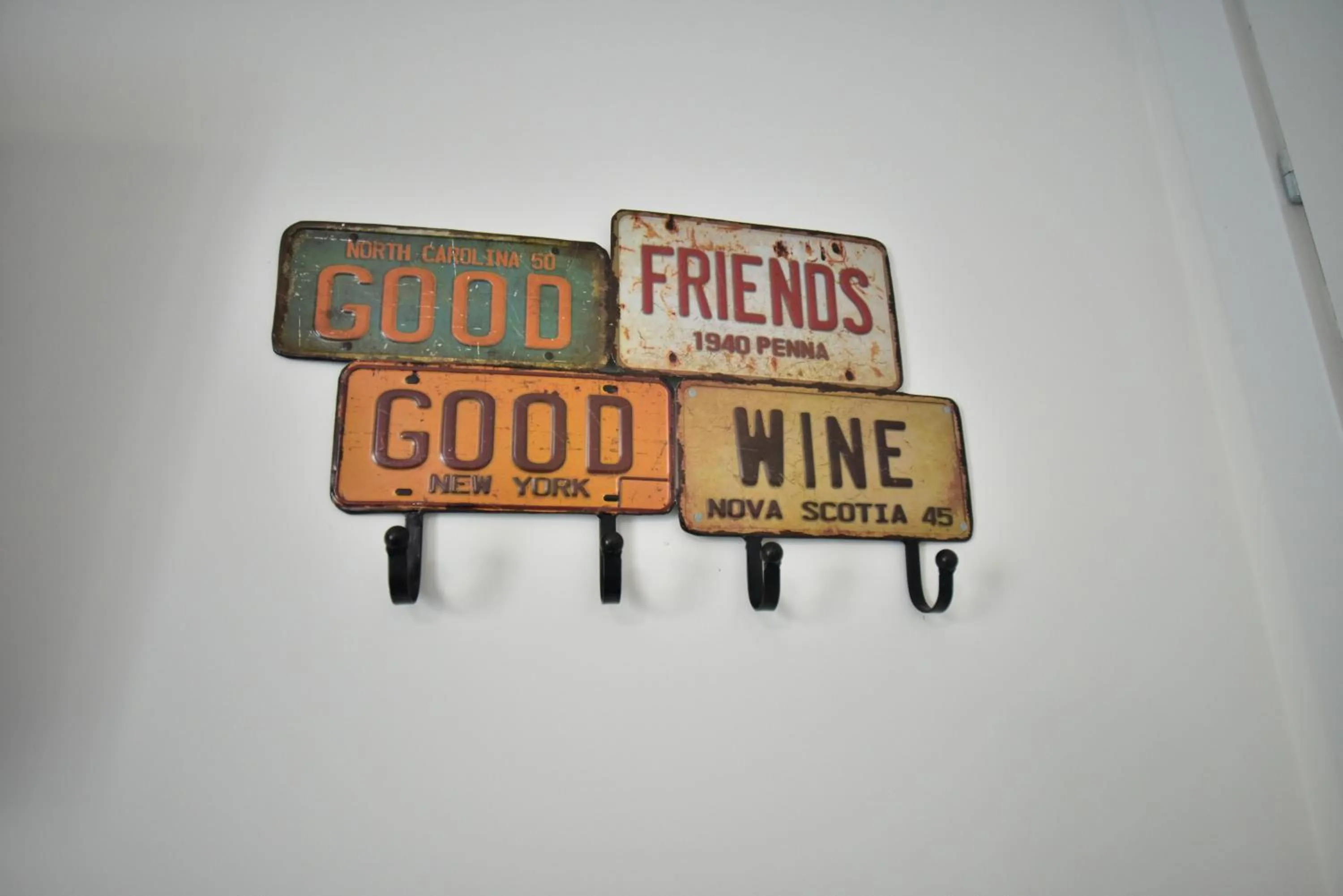 Decorative detail in B&B Lambda