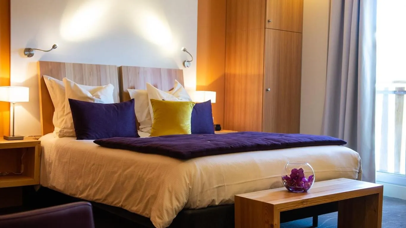 Bedroom, Bed in Hotel Les Vallées Labellemontagne