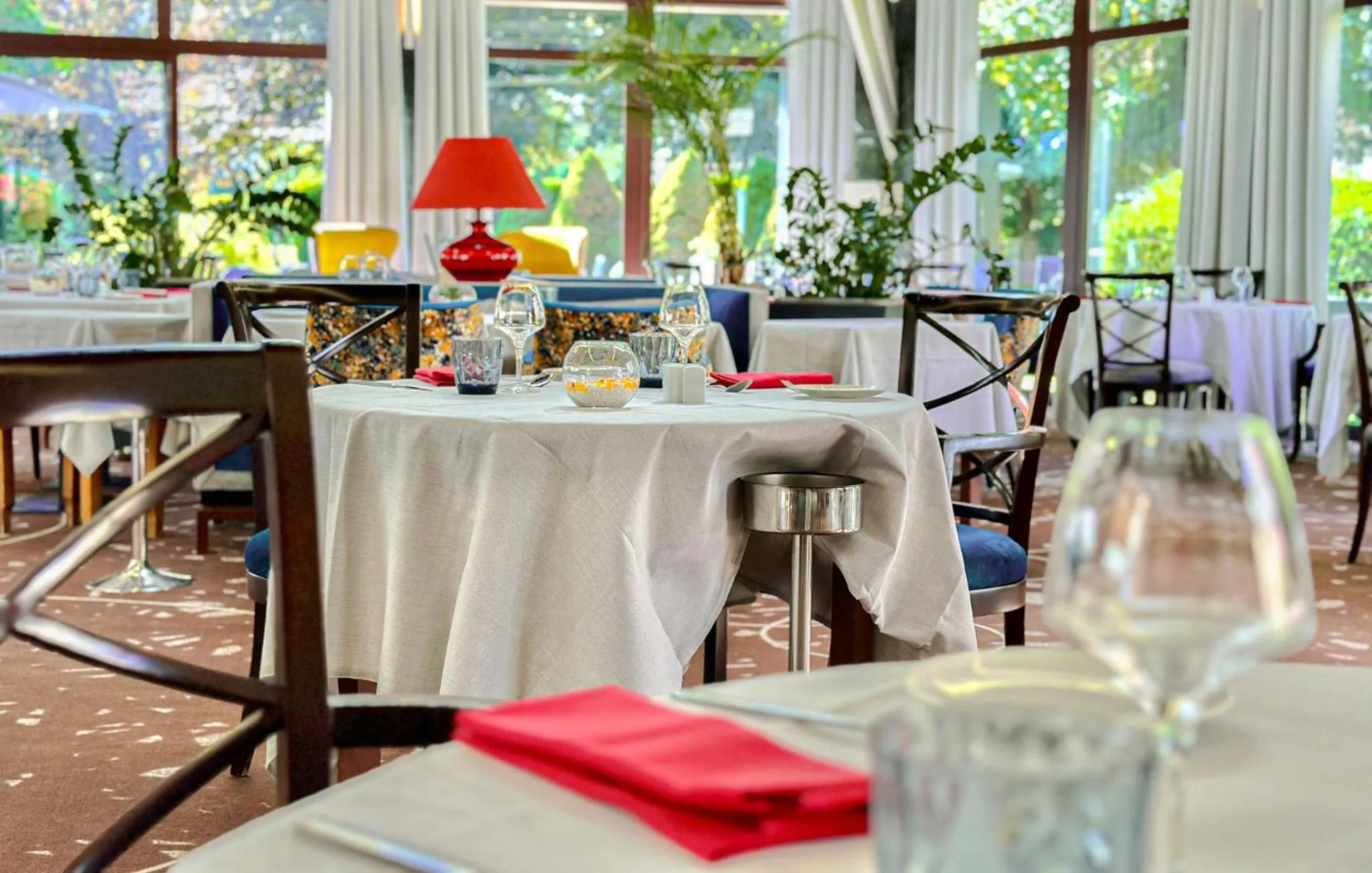 Restaurant/places to eat in Hotel Les Vallées Labellemontagne