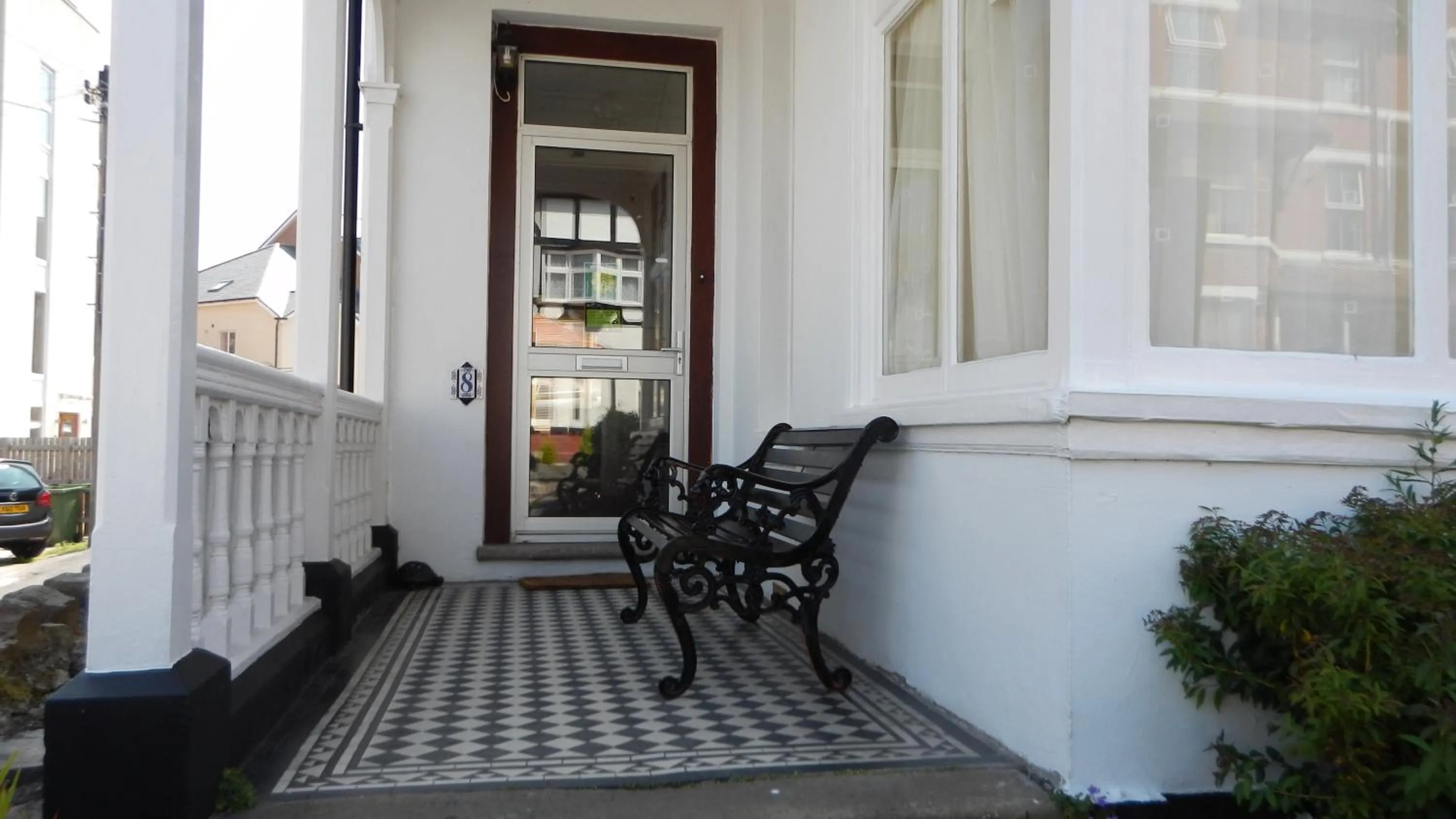 Facade/entrance in Colbourn Bed and Breakfast