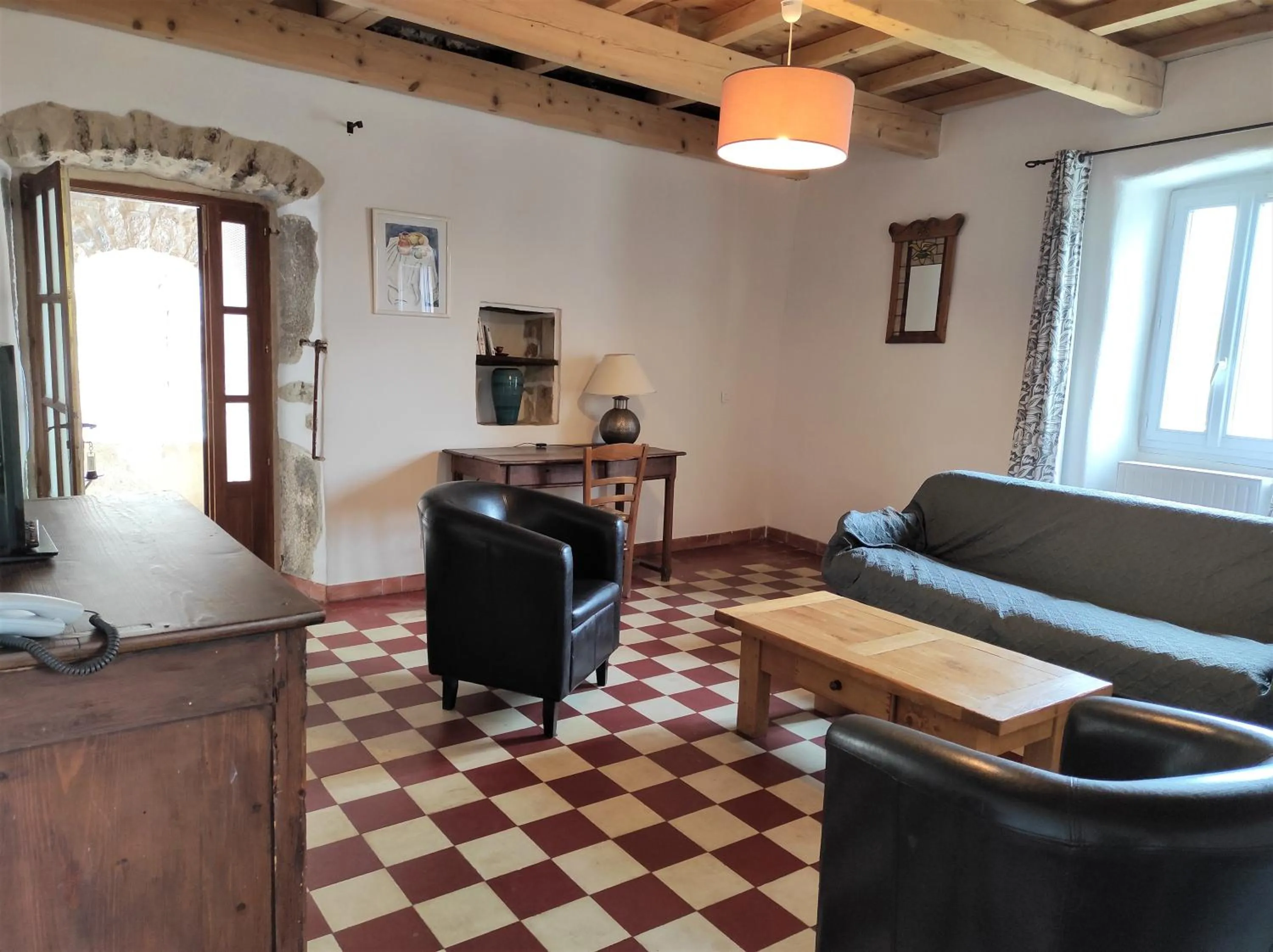 Living room in Logis Hôtel Restaurant Gîte La Bastide du Vébron