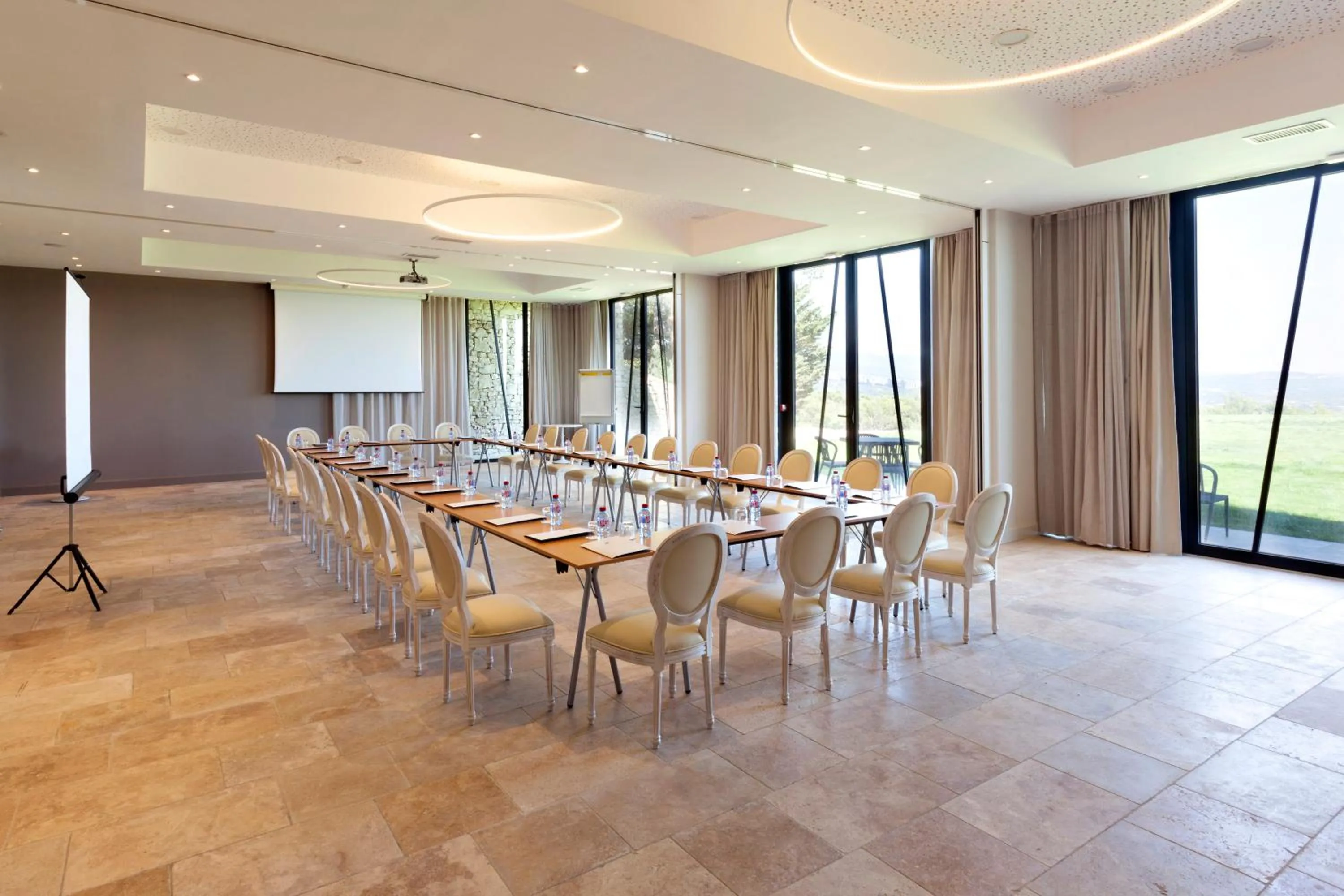 View (from property/room) in Mas des Herbes Blanches Hôtel & Spa – Relais & Châteaux