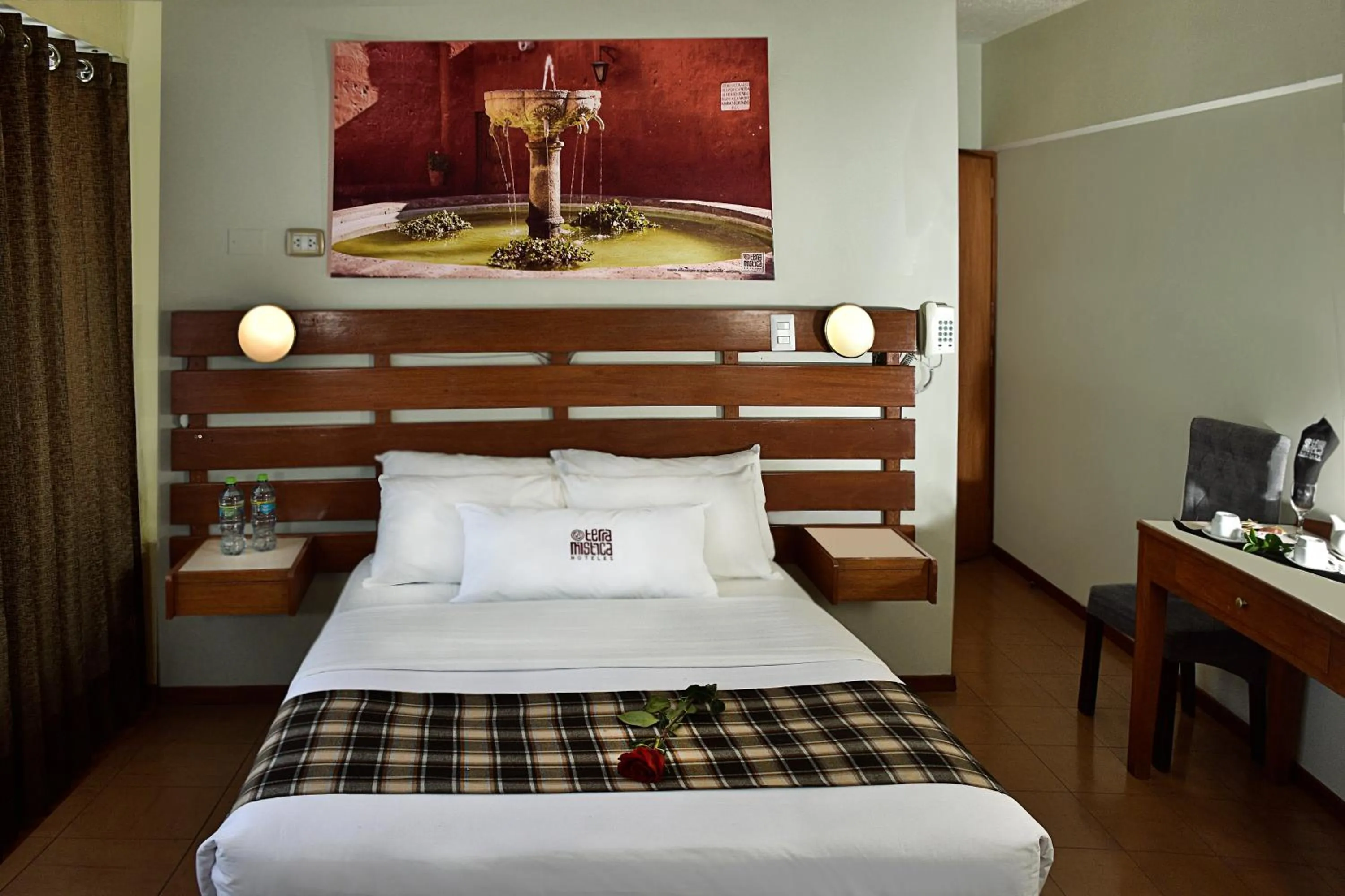 Photo of the whole room, Bed in TERRAMISTICA CENTRO BY Casa Consuelo