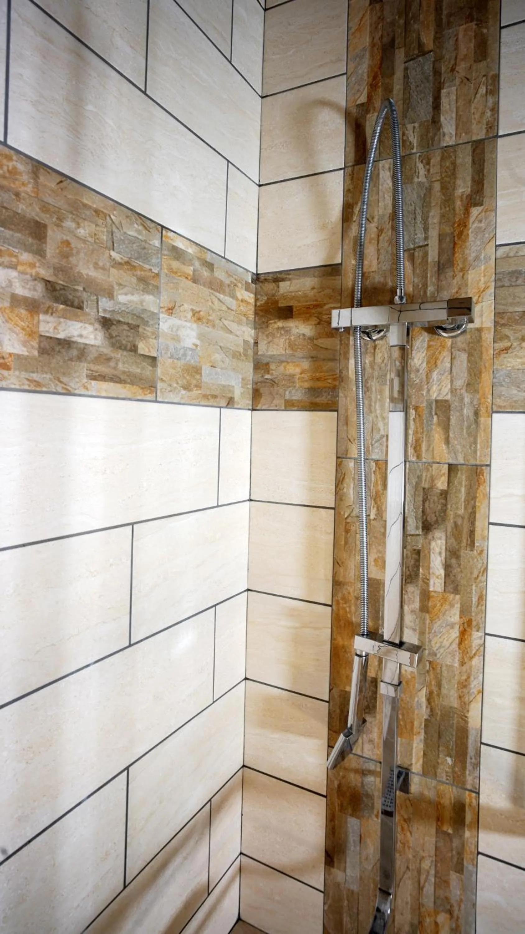 Shower in La Sapinière St Lary Soulan