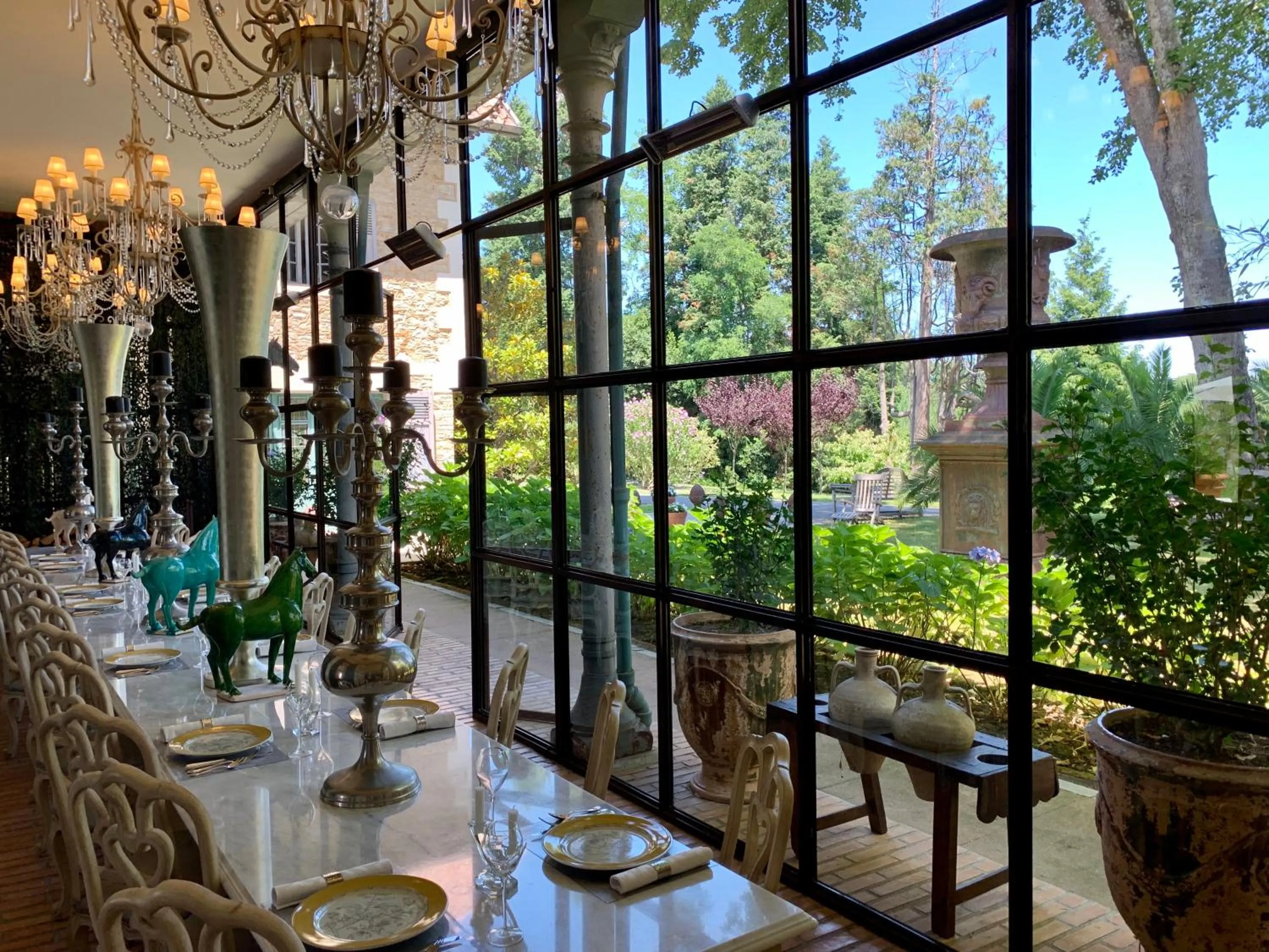 Restaurant/places to eat in Beaumanoir Small Luxury Boutique Hotel