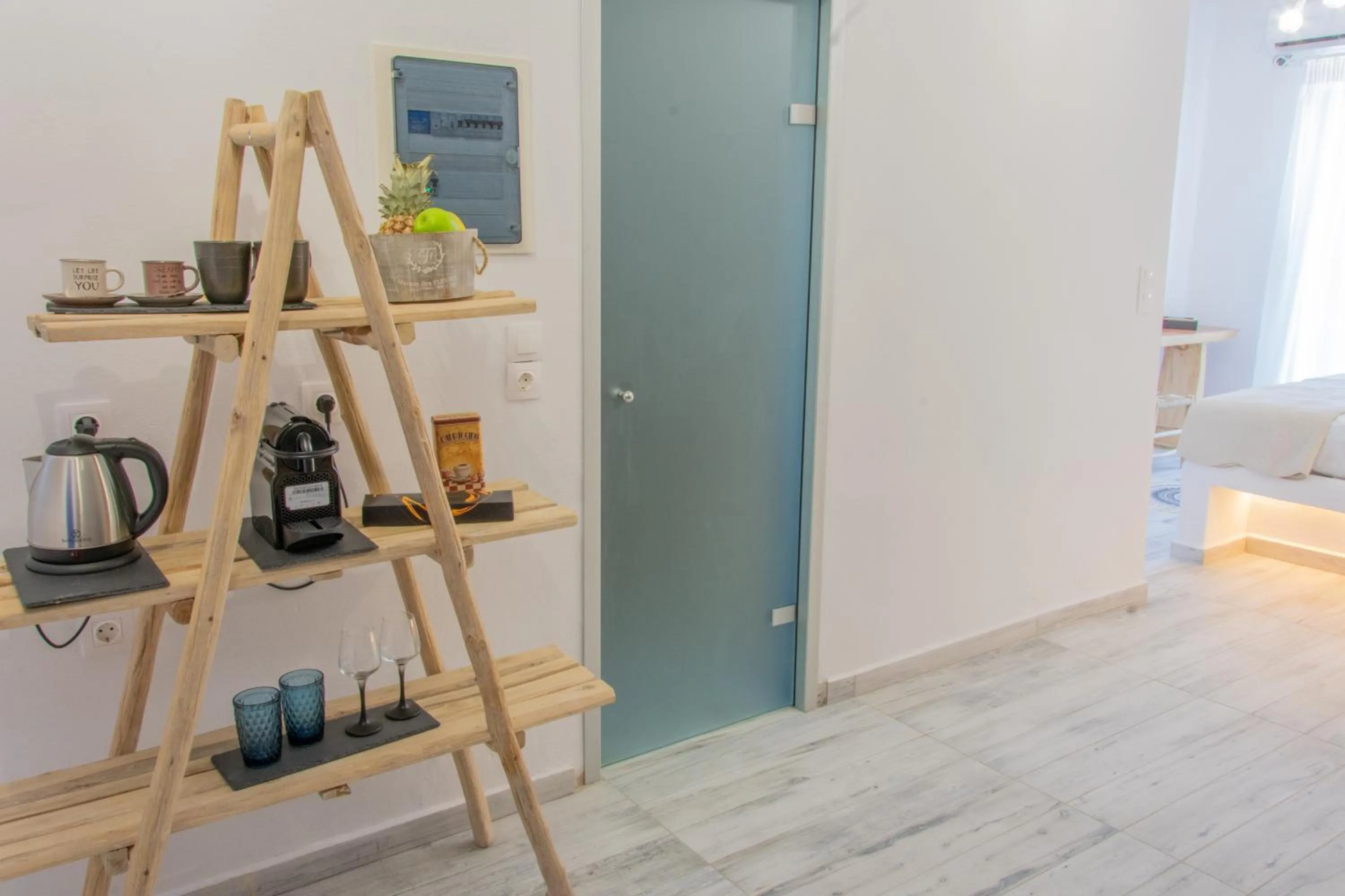 Coffee/tea facilities in Rafael Hotel-Adults Only