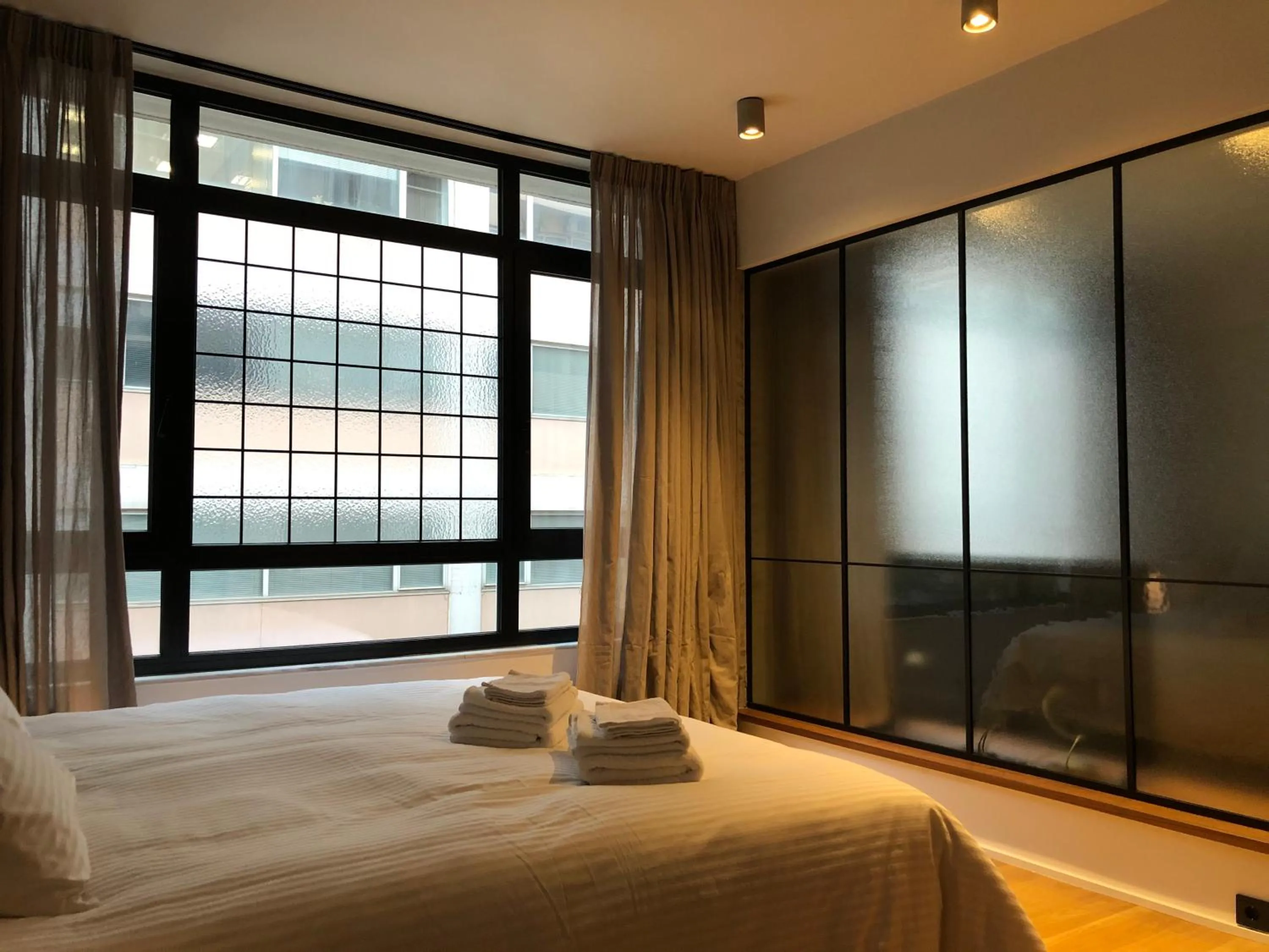 Bedroom, Bed in Kin Athens