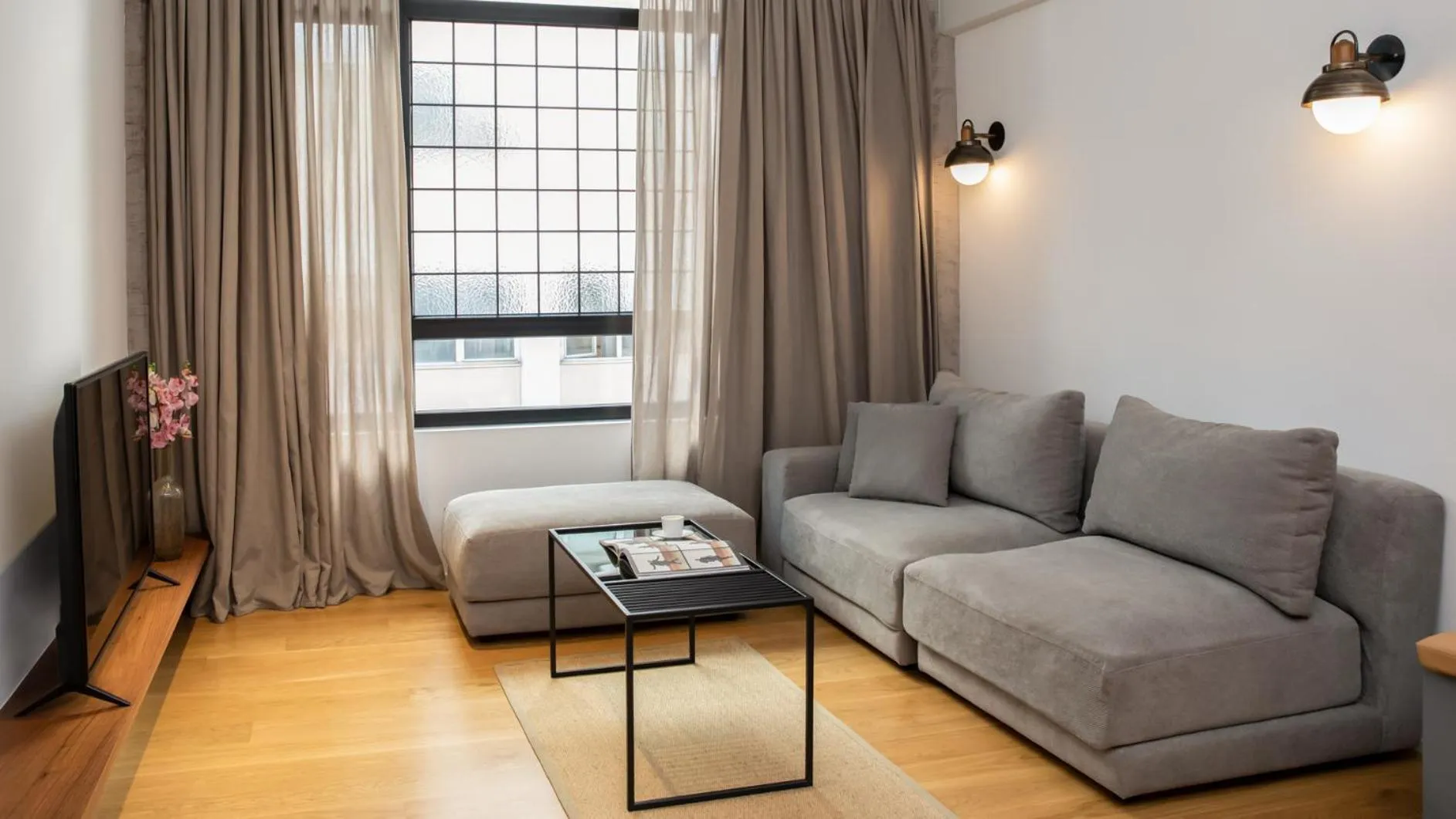 Living room in Kin Athens