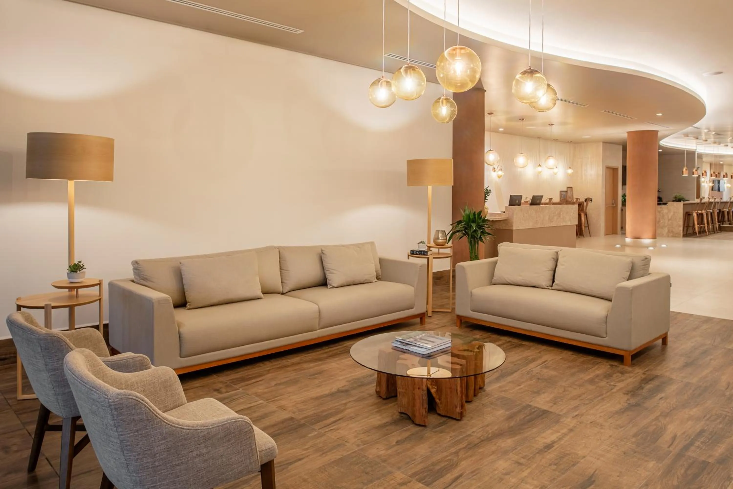 Lobby or reception in Intercity Curitiba Batel