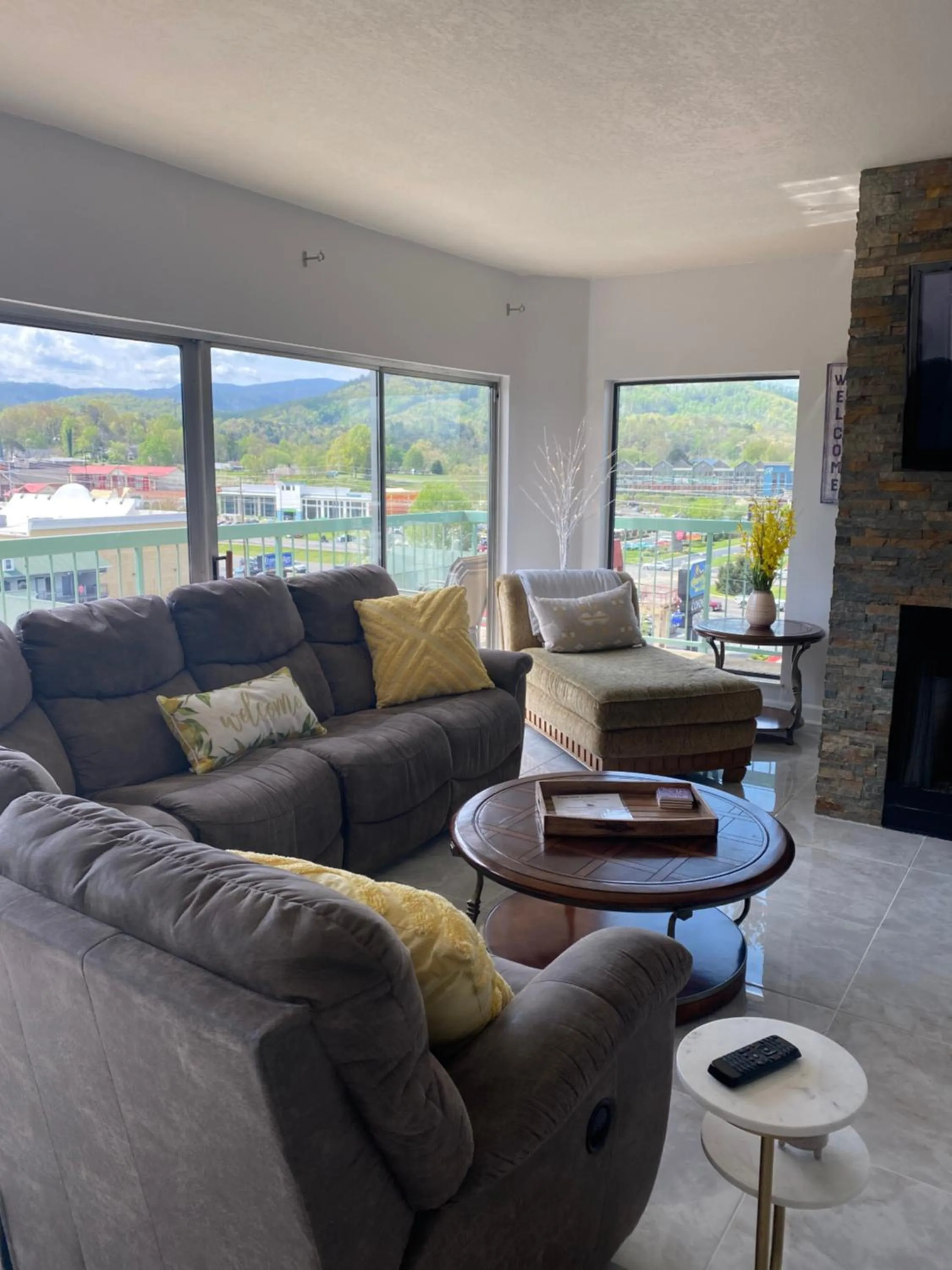 River Place Condos #711 3BD